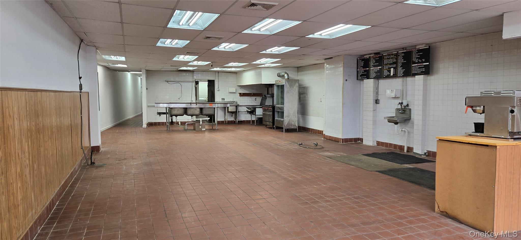 29 Glen Street, Glen Cove, NY 11542