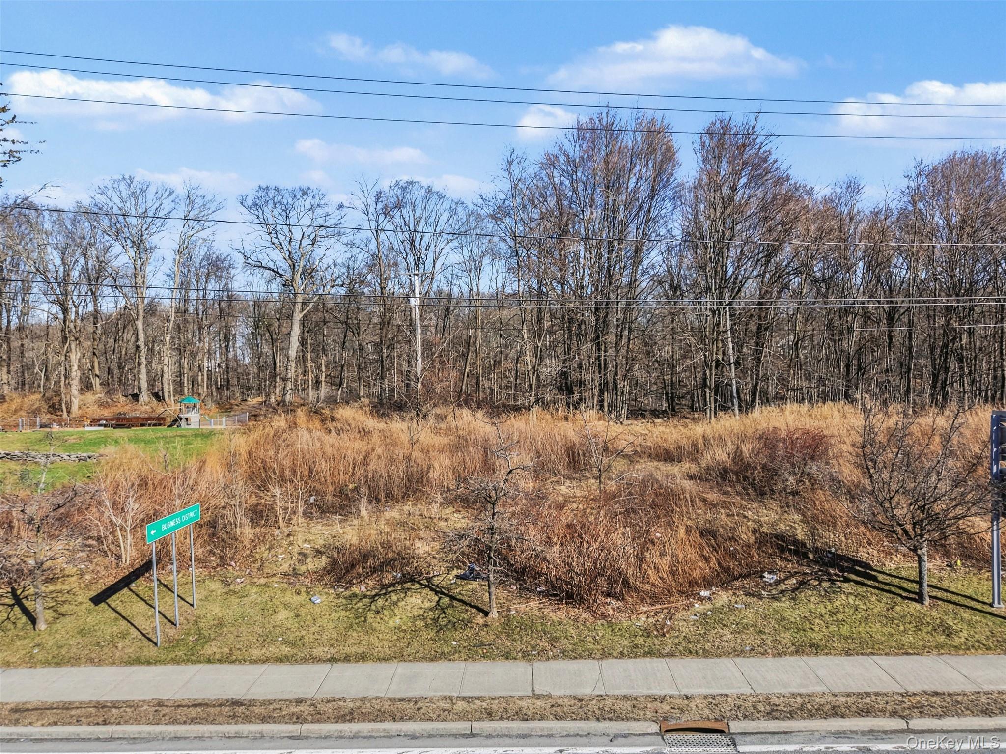 3550 Us Highway 9W, Highland, NY 12528