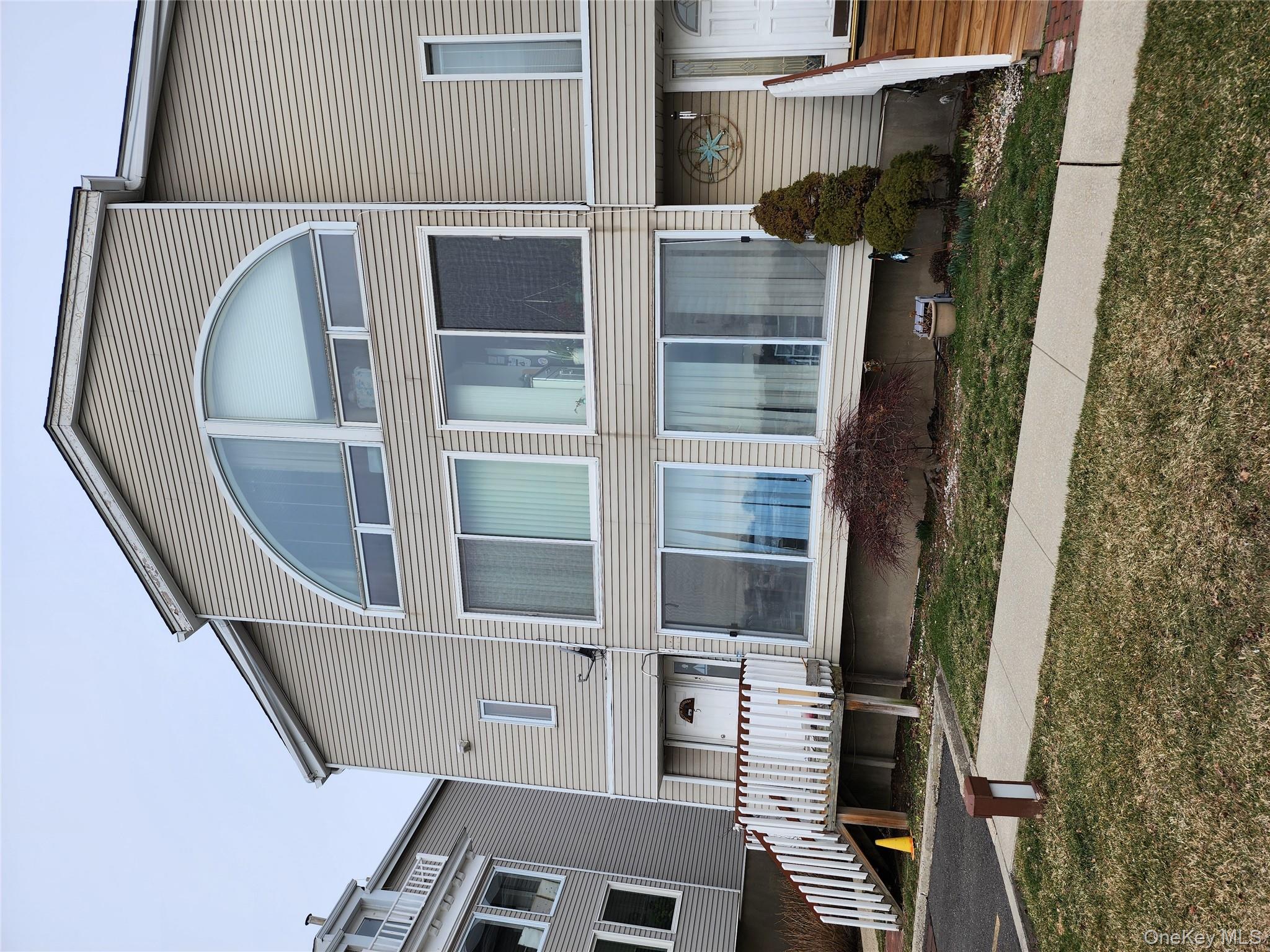 5 Landing Way # 59, Bronx, NY 10464