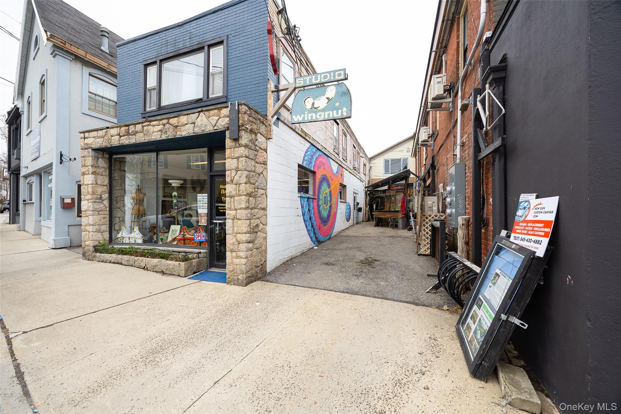 81 Vineyard Avenue, Highland, NY 12528