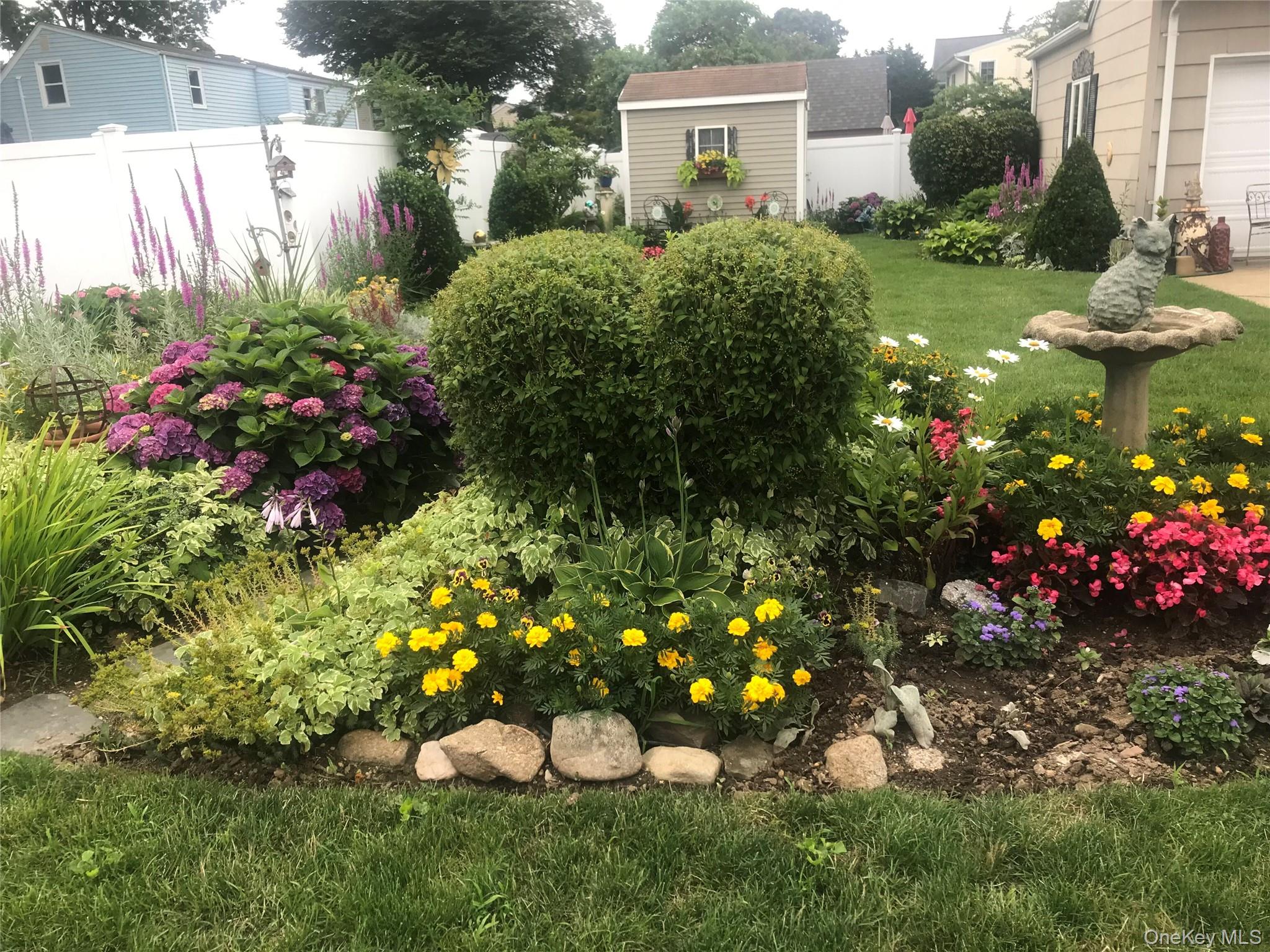 2002 Murray Place, Merrick, NY 11566