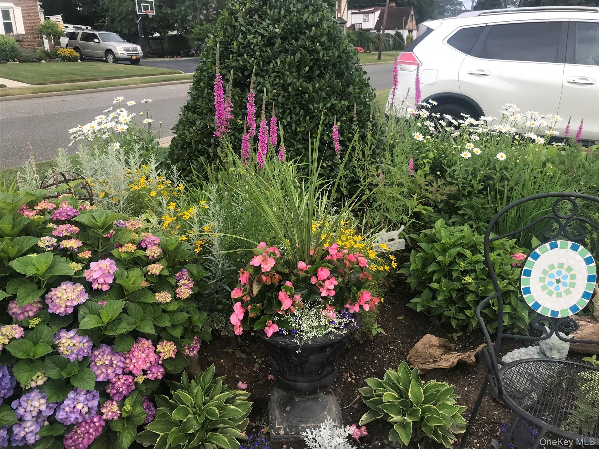 2002 Murray Place, Merrick, NY 11566