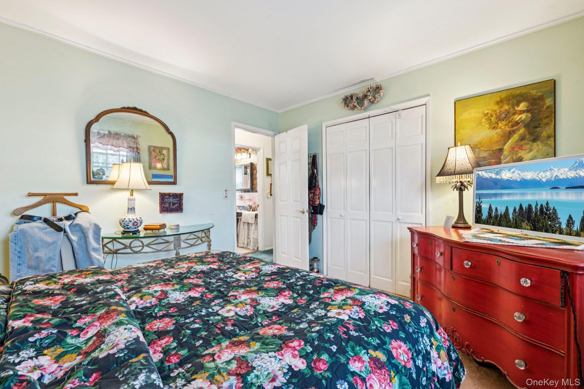 2002 Murray Place, Merrick, NY 11566