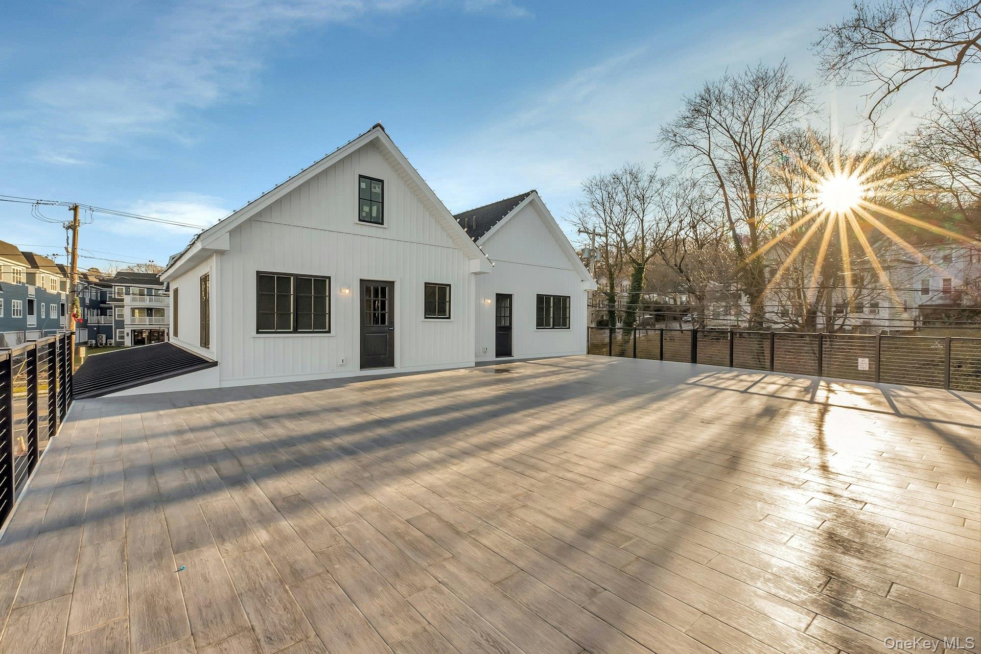 156 W Broadway # 3, Port Jefferson, NY 11777