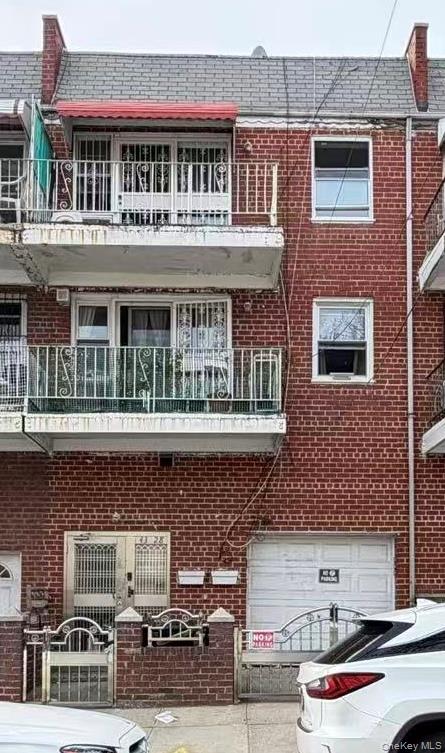43-28 55th Street, Woodside, NY 11377