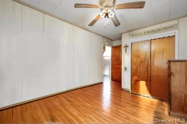 43 E June Street, Lindenhurst, NY 11757