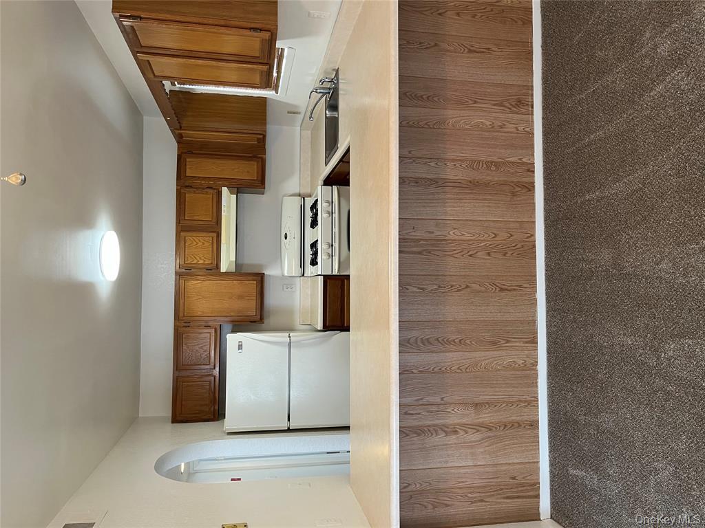 204 Pine Hollow, Chester, NY 10918