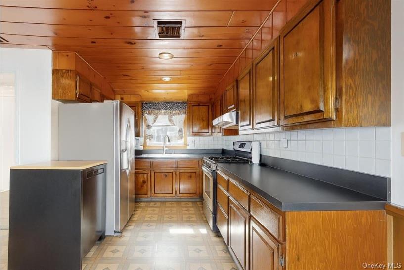 D132 Edgewater # D, Bronx, NY 10465