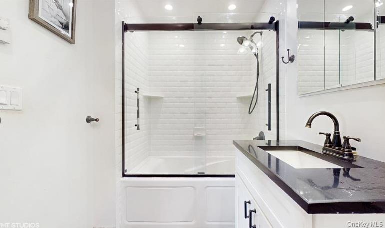 D132 Edgewater # D, Bronx, NY 10465