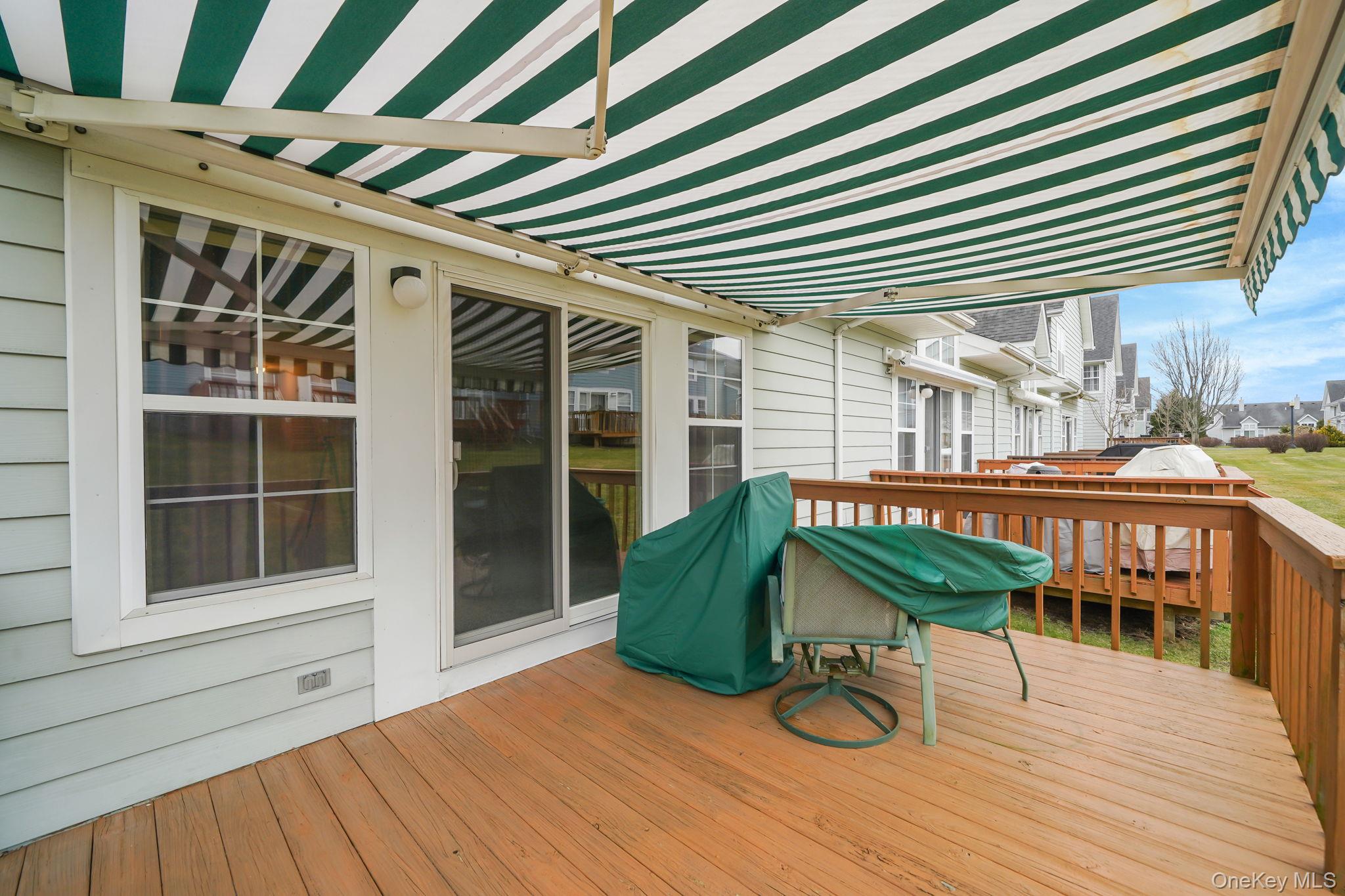 18 Summerfield Circle, Central Islip, NY 11722