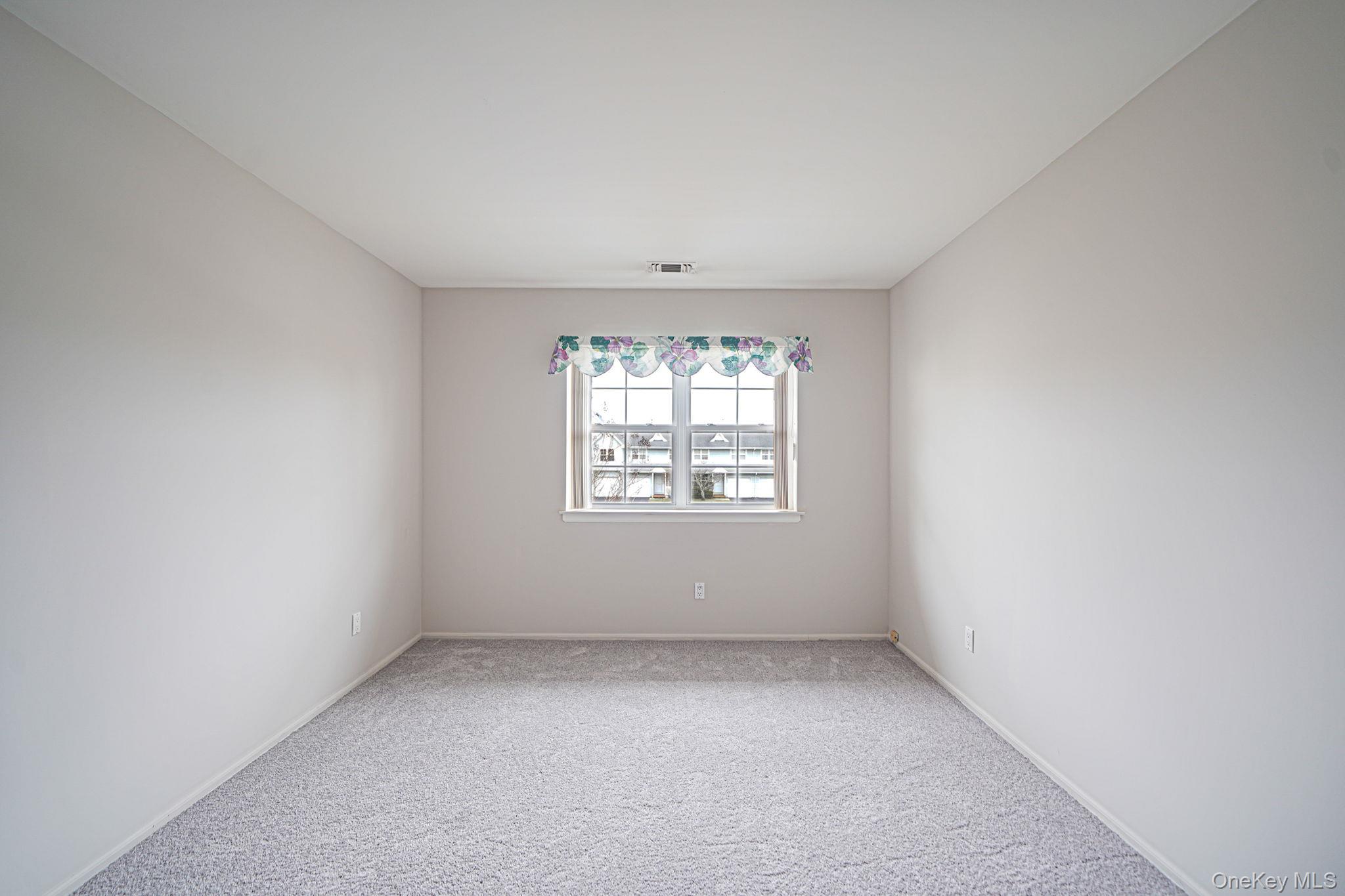 18 Summerfield Circle, Central Islip, NY 11722