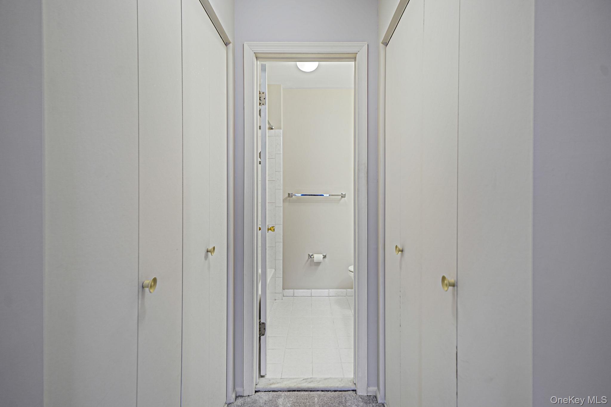 18 Summerfield Circle, Central Islip, NY 11722