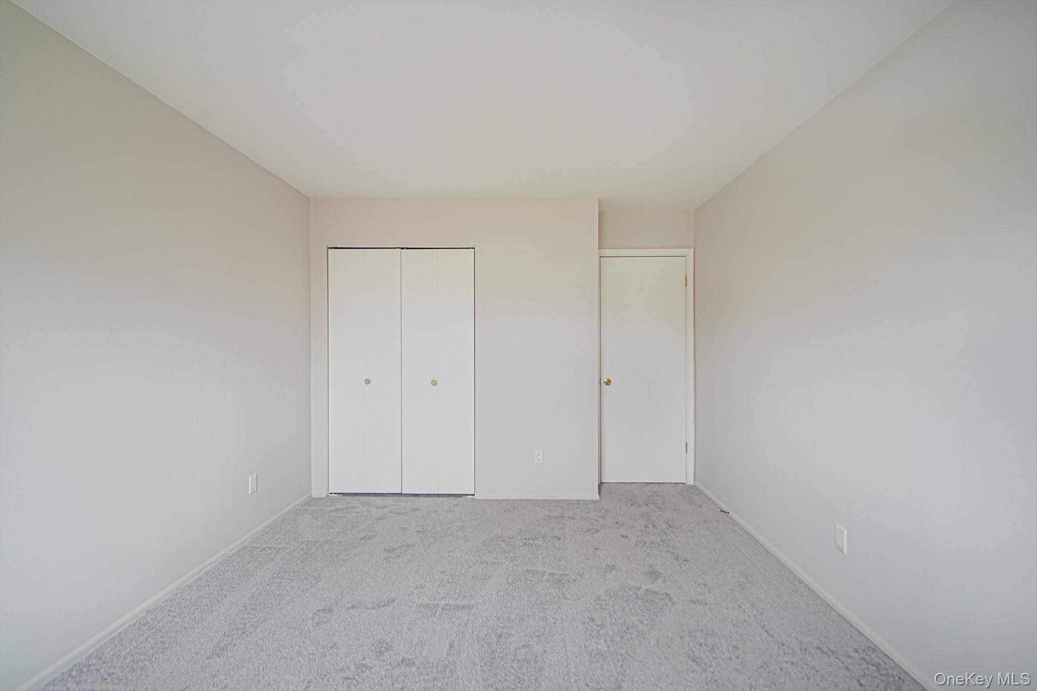 18 Summerfield Circle, Central Islip, NY 11722