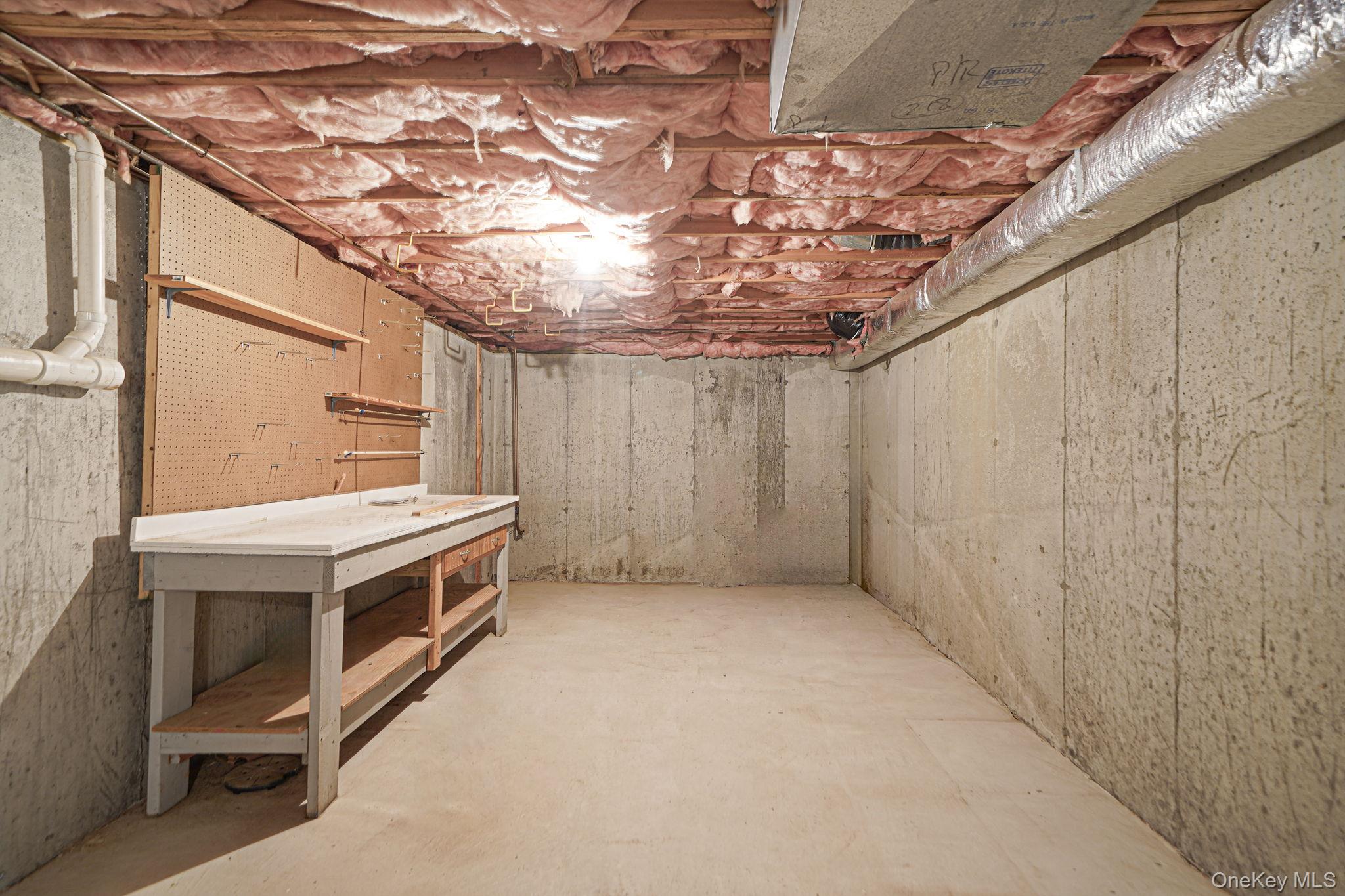 18 Summerfield Circle, Central Islip, NY 11722