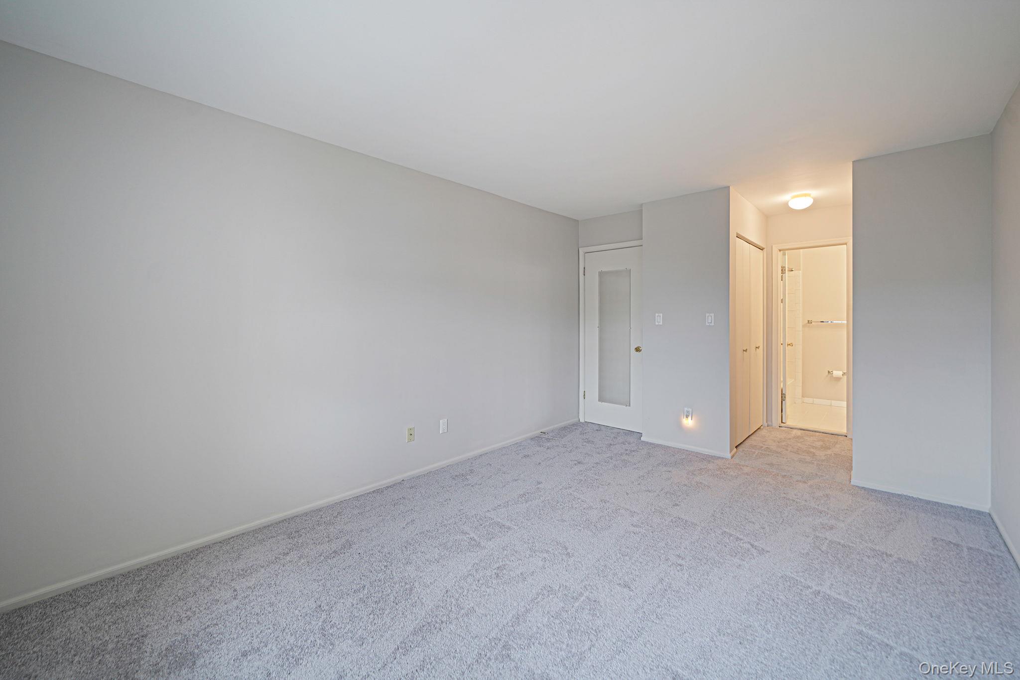 18 Summerfield Circle, Central Islip, NY 11722