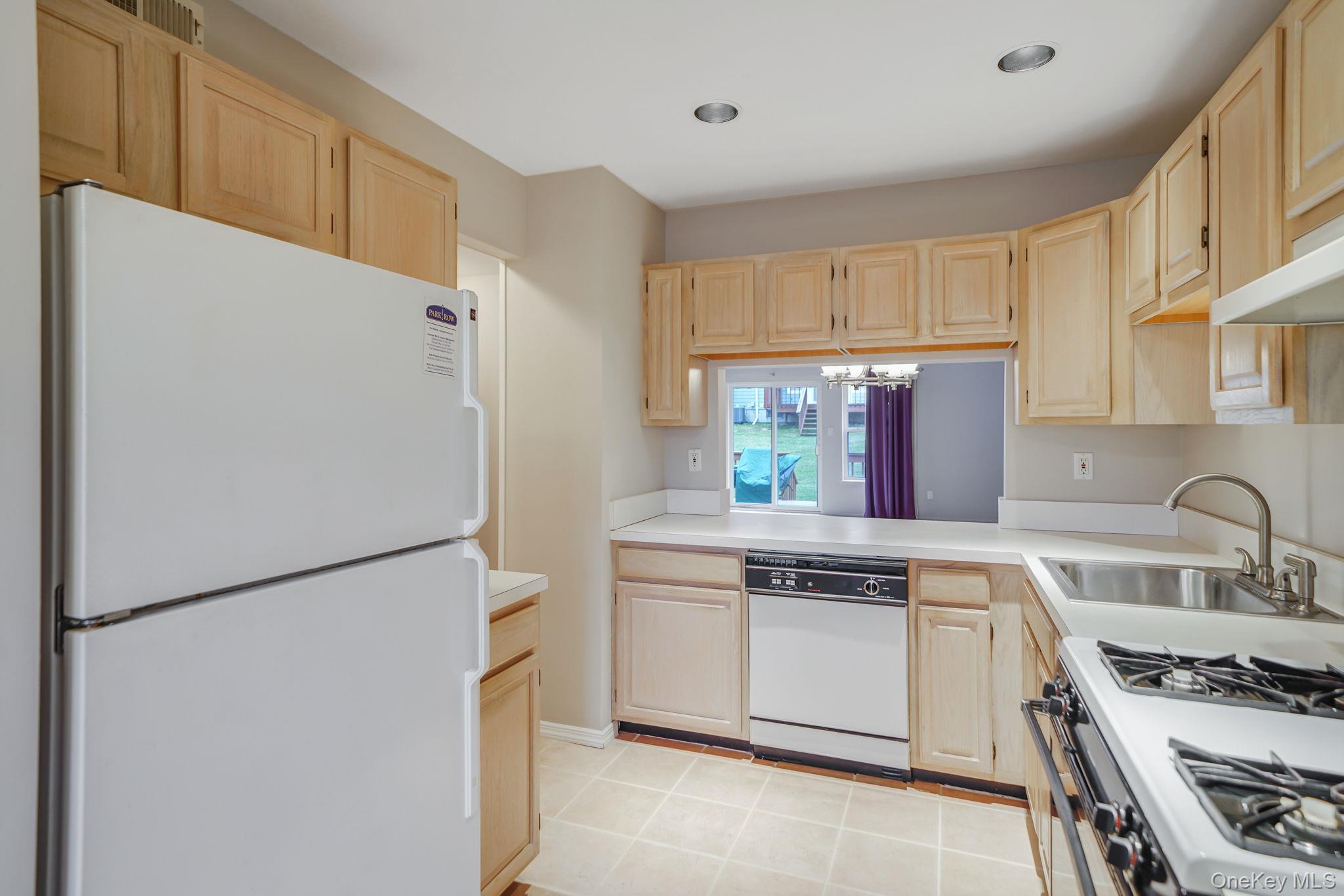 18 Summerfield Circle, Central Islip, NY 11722