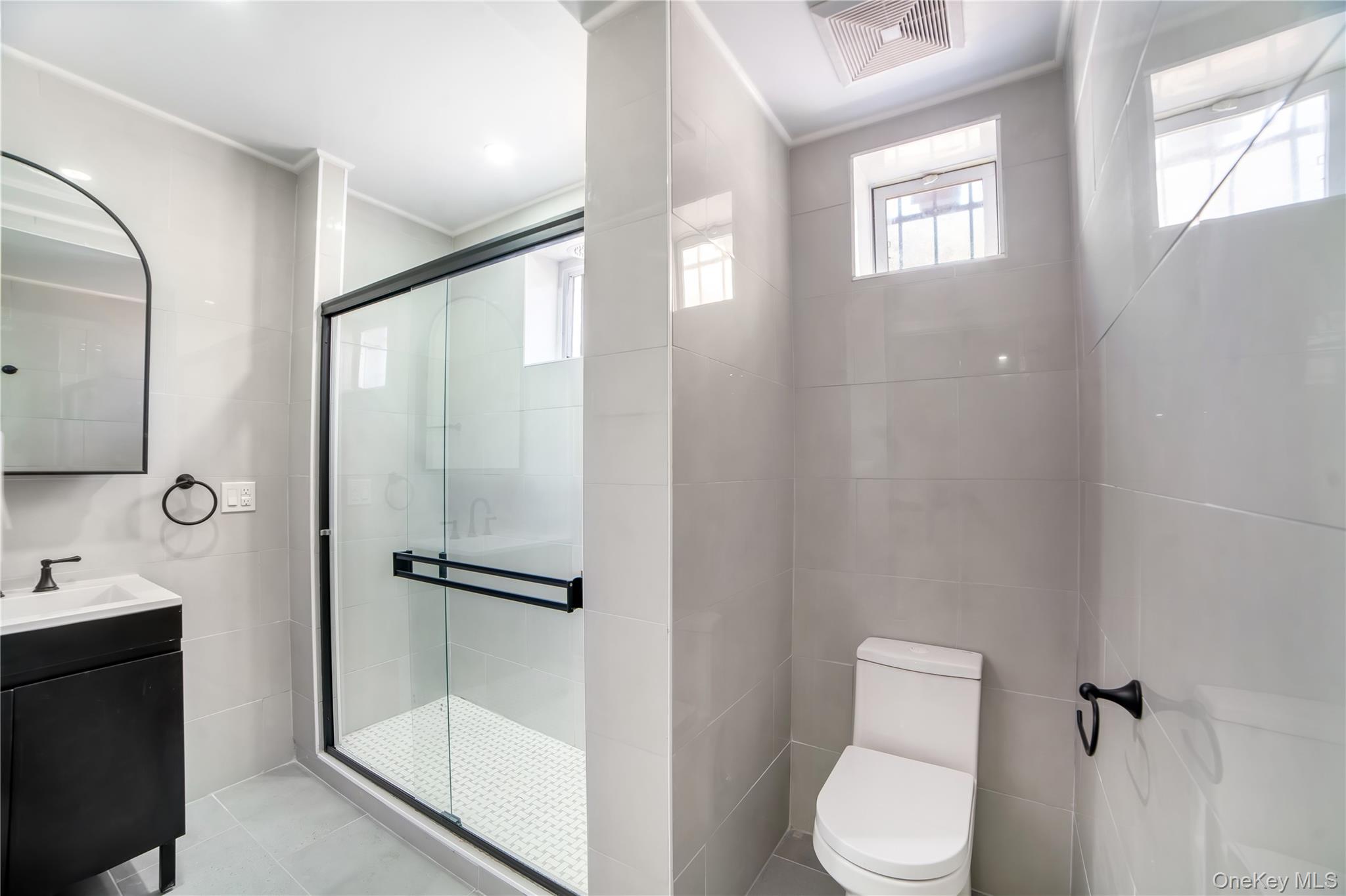 119-23 177th Place, Saint Albans, NY 11434