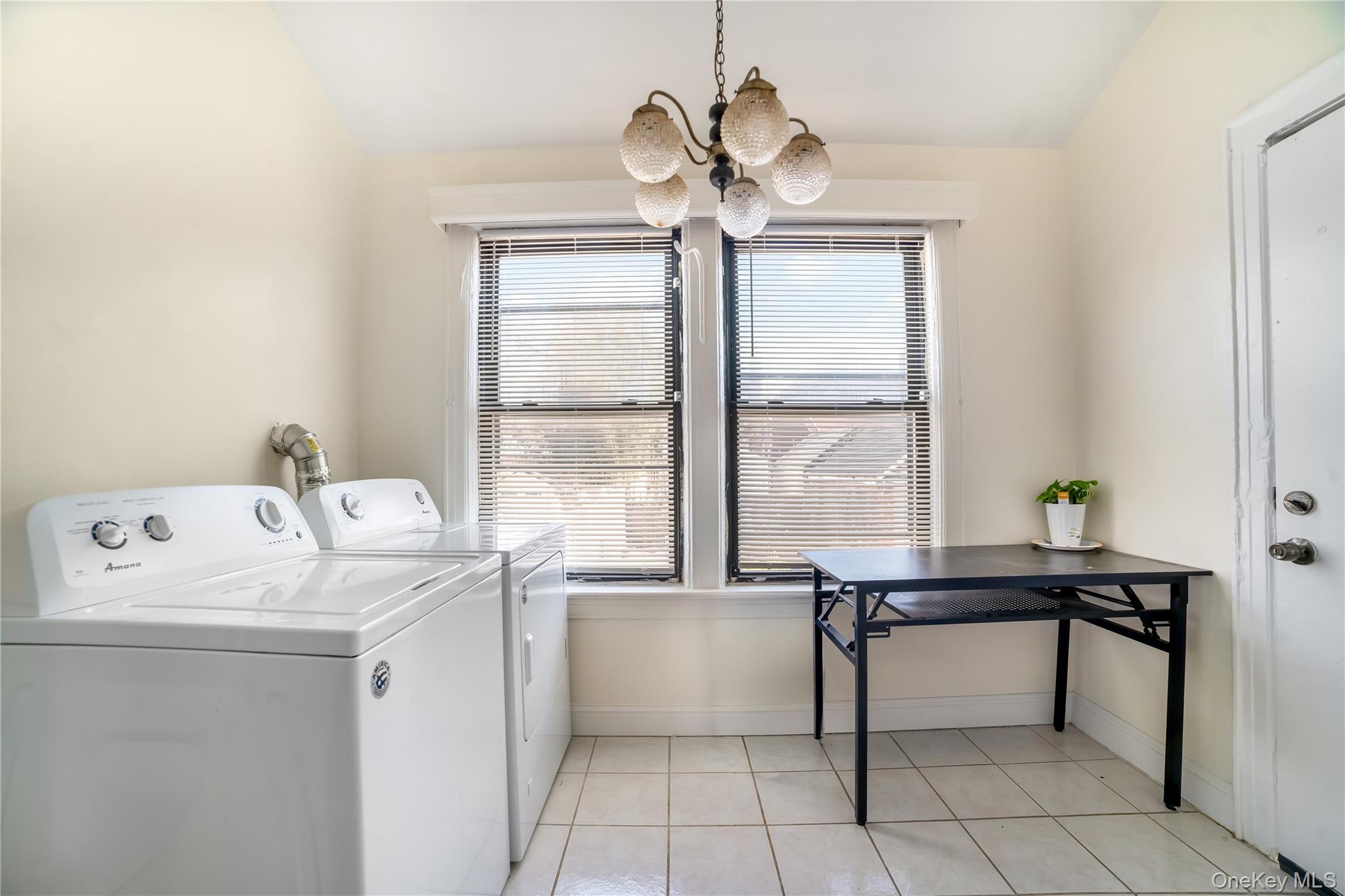 119-23 177th Place, Saint Albans, NY 11434