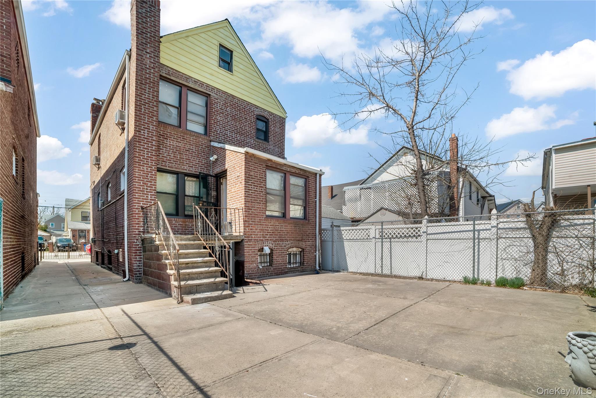 119-23 177th Place, Saint Albans, NY 11434