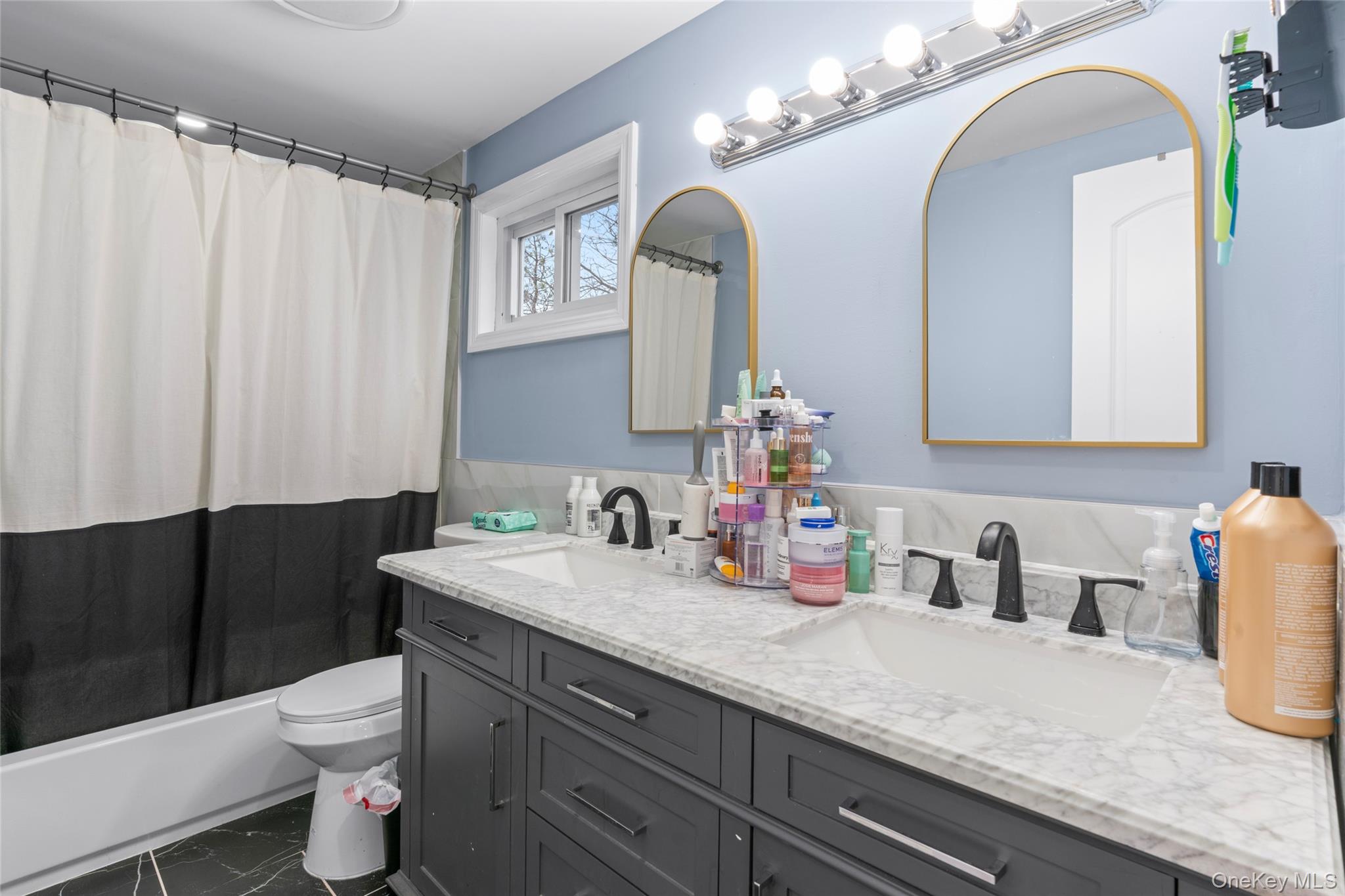 1 Linden Street, Coram, NY 11727