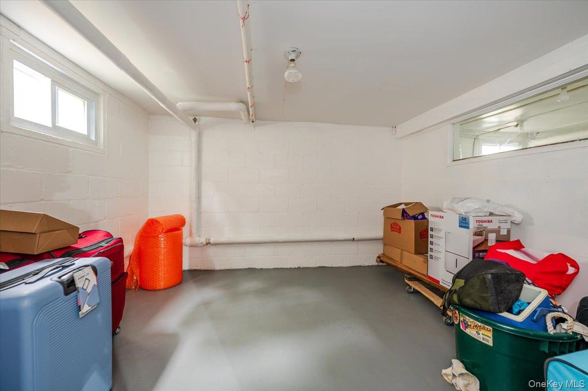 57 Carol Street, Lynbrook, NY 11563