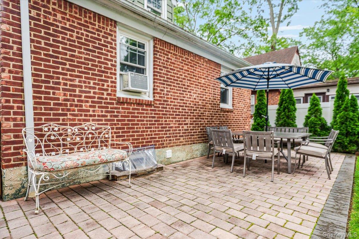 57 Carol Street, Lynbrook, NY 11563