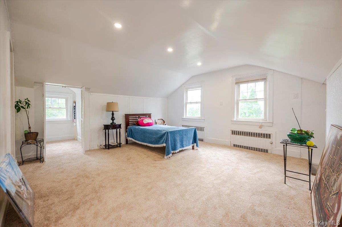 57 Carol Street, Lynbrook, NY 11563