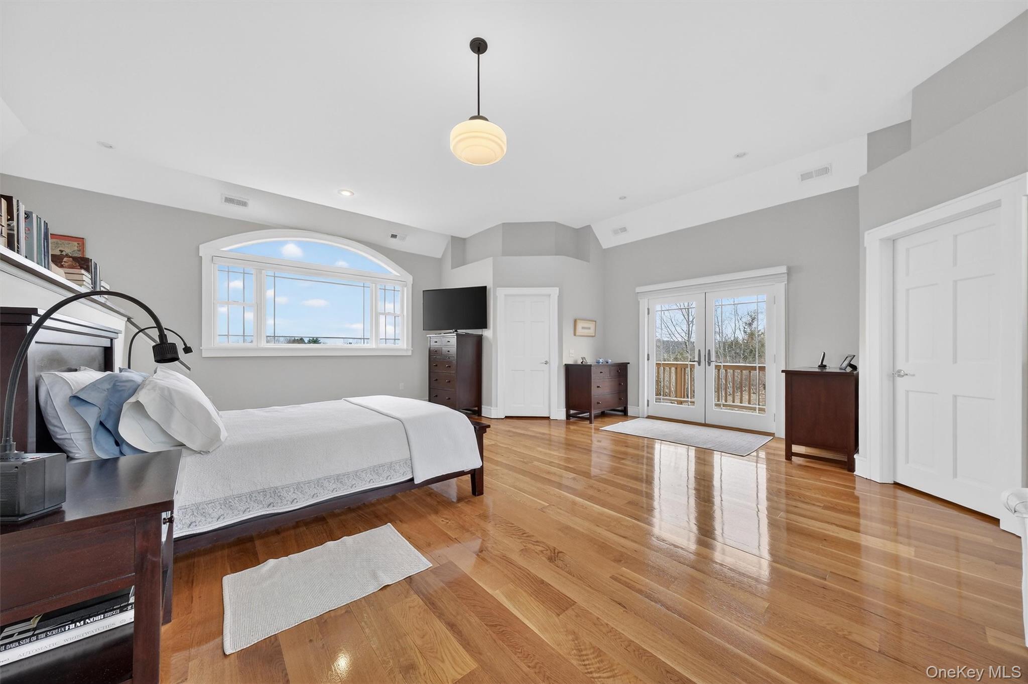 48 Eastview Lane, Red Hook, NY 12571