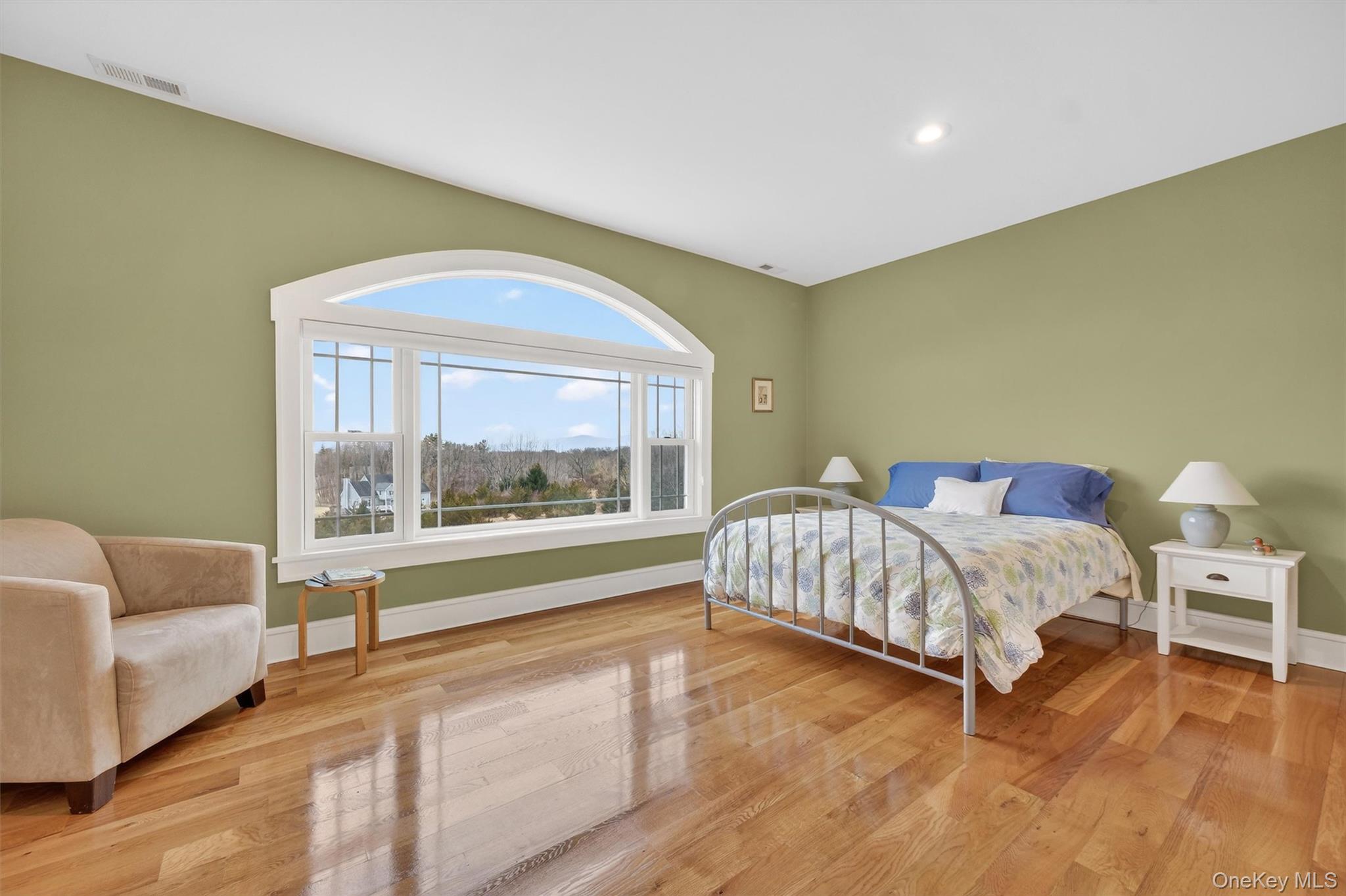 48 Eastview Lane, Red Hook, NY 12571