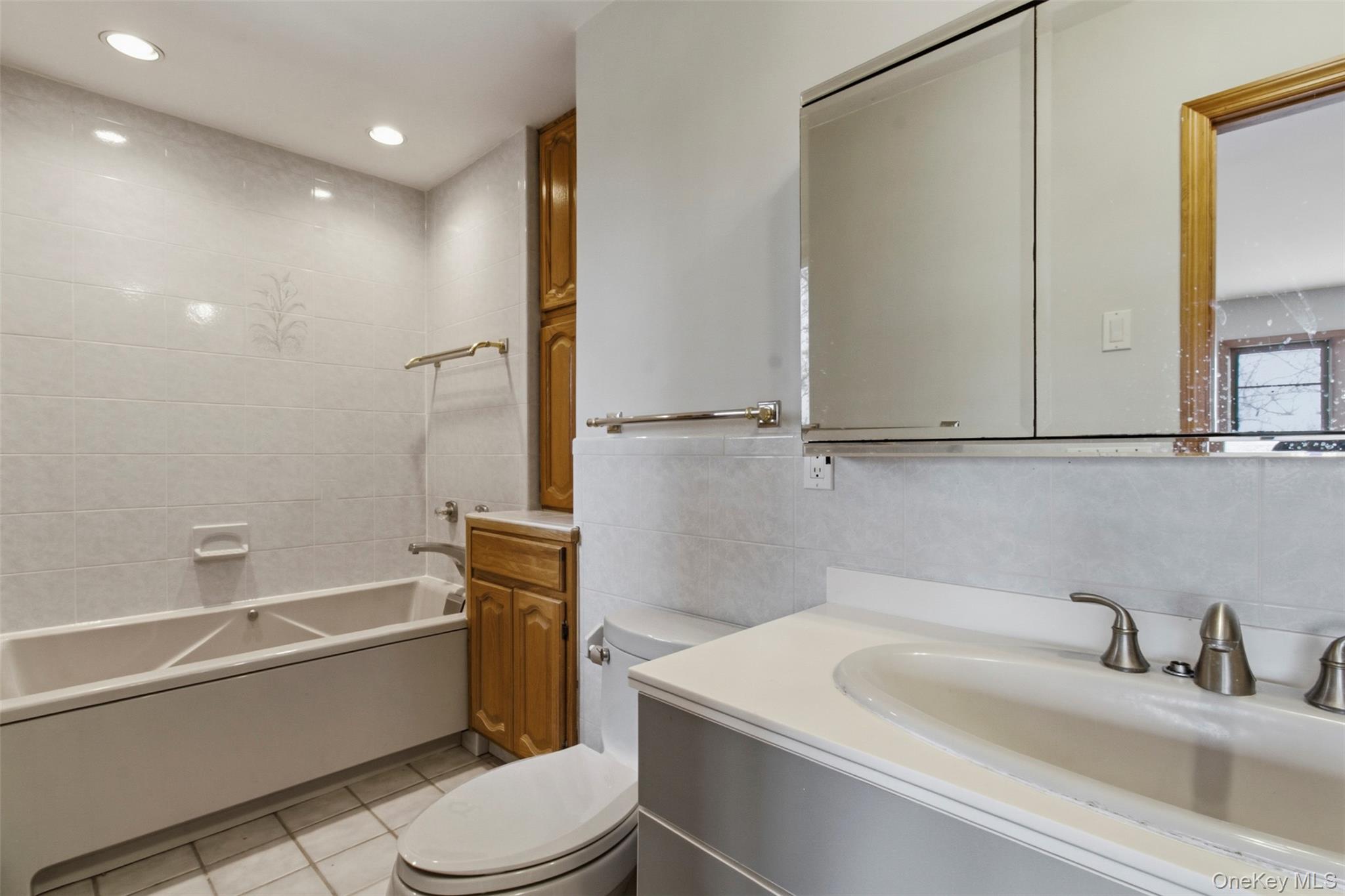 27 Allapartus Circle, Ossining, NY 10562