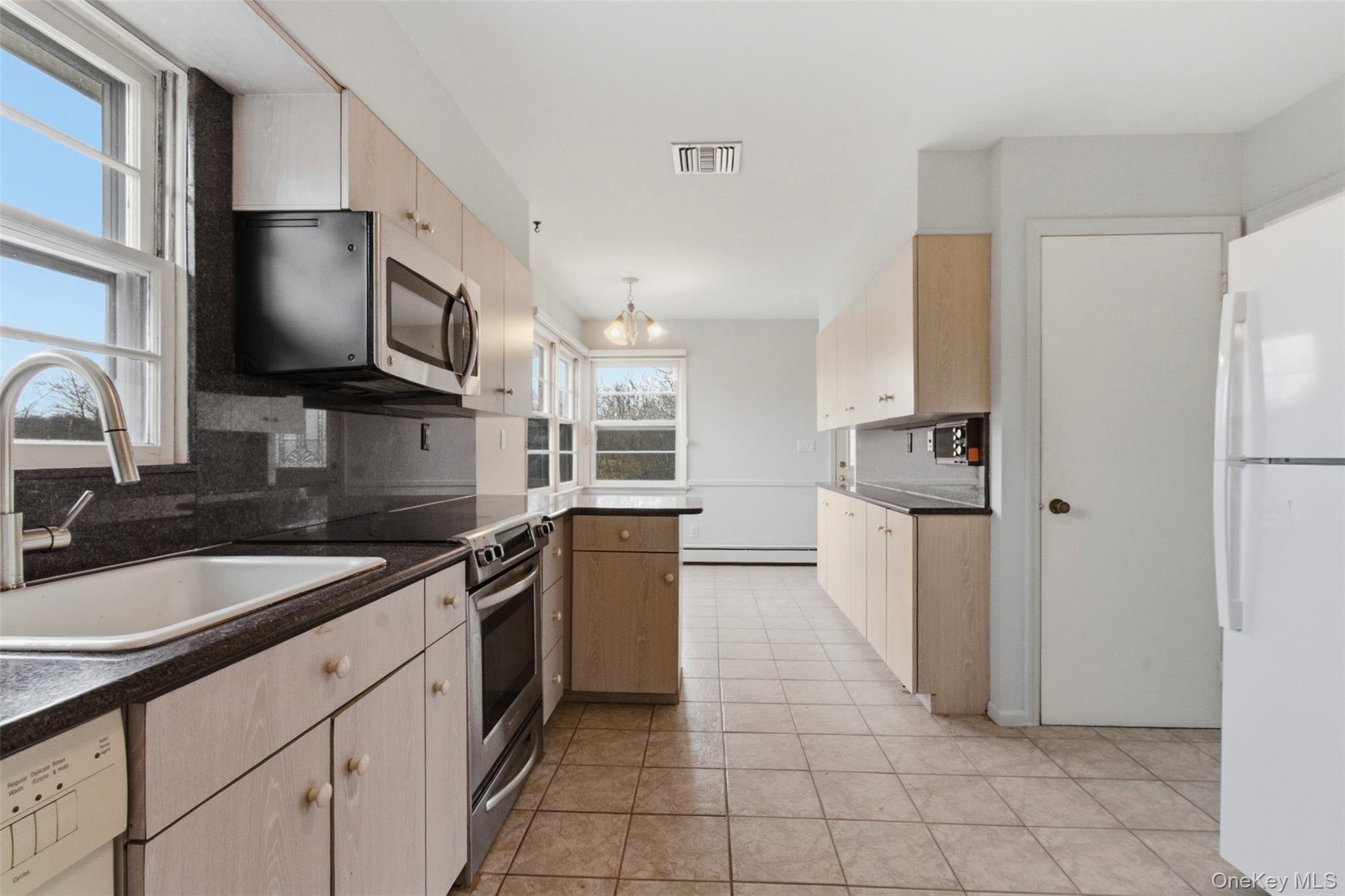 27 Allapartus Circle, Ossining, NY 10562