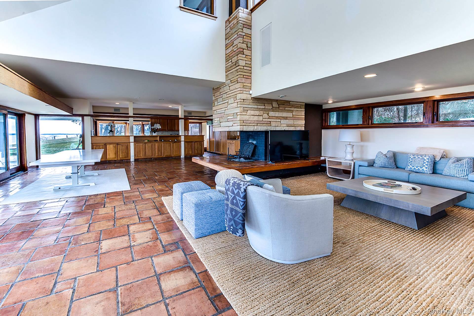 72 Louse Point Road, East Hampton, NY 11937