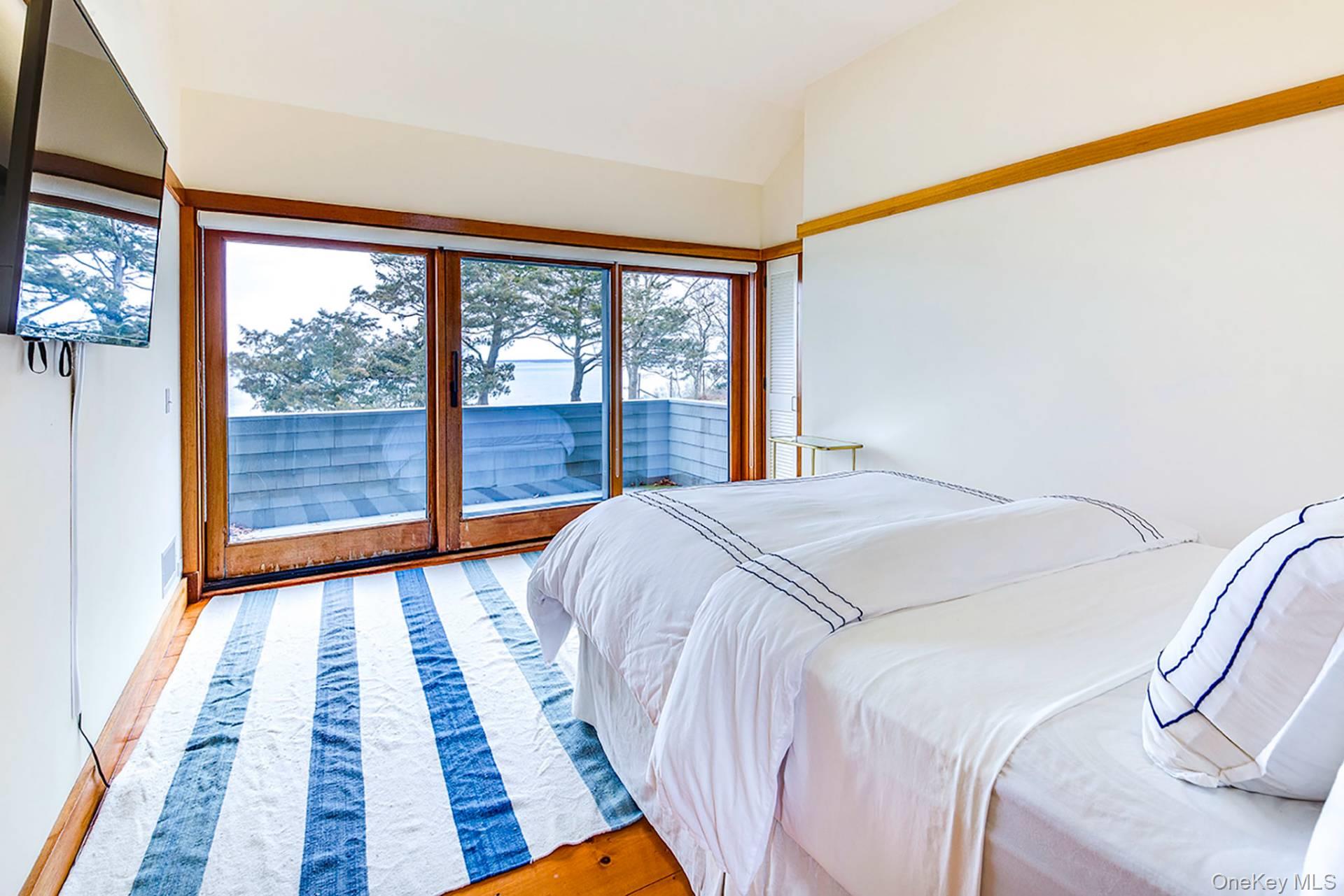 72 Louse Point Road, East Hampton, NY 11937