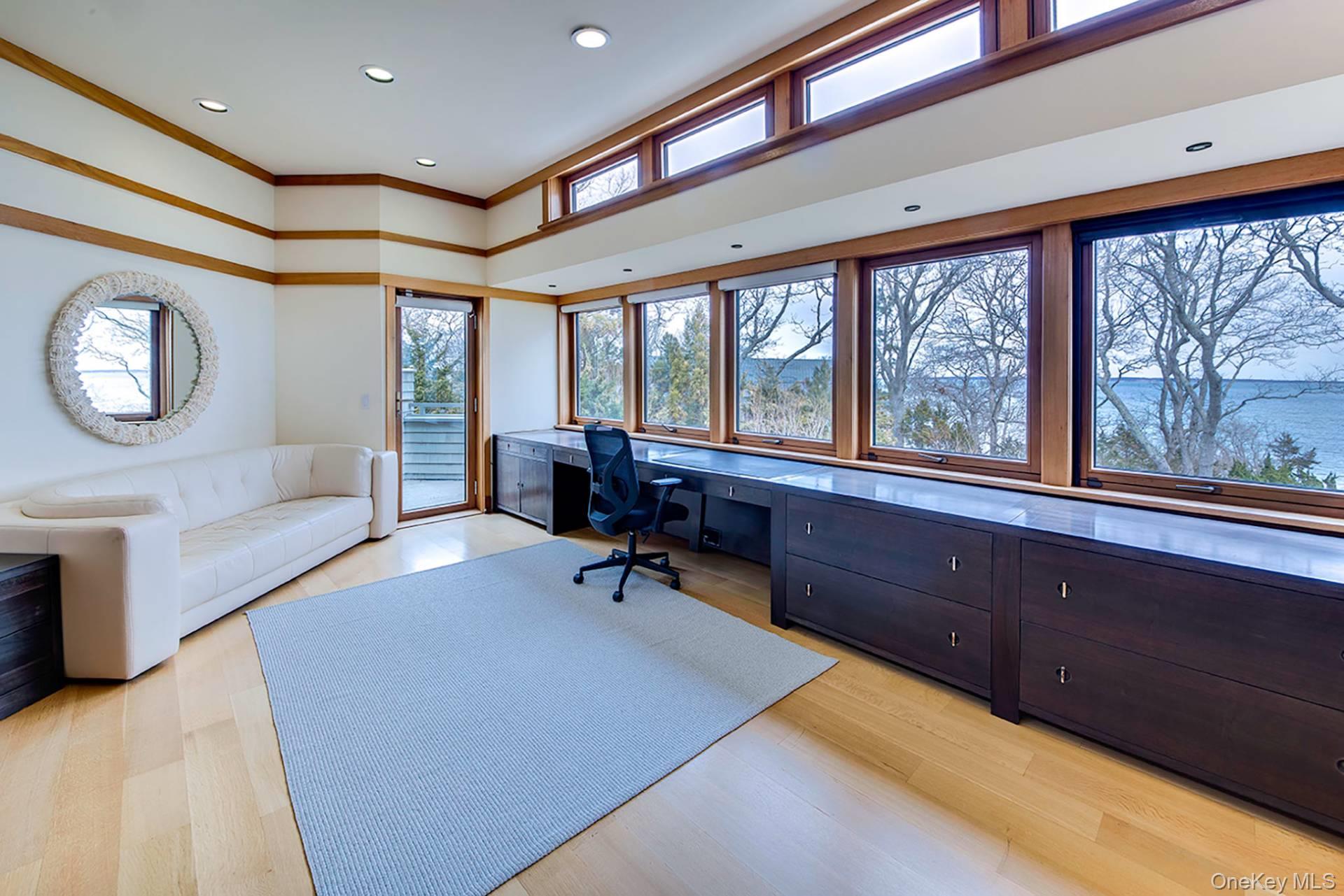 72 Louse Point Road, East Hampton, NY 11937