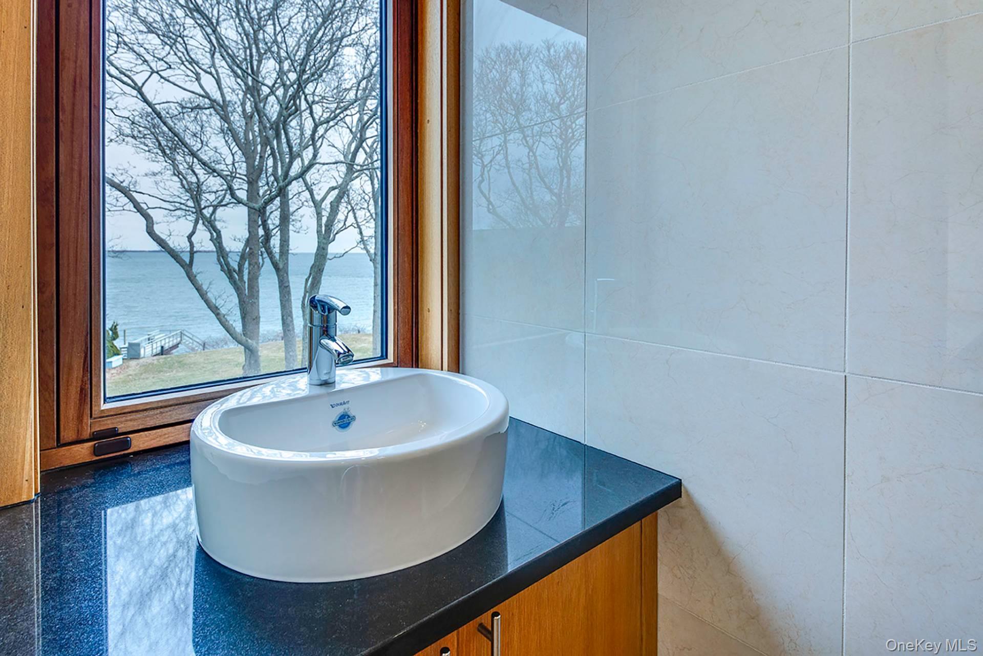 72 Louse Point Road, East Hampton, NY 11937