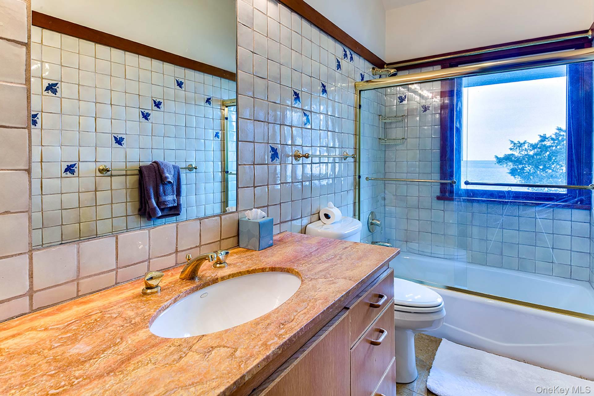 72 Louse Point Road, East Hampton, NY 11937