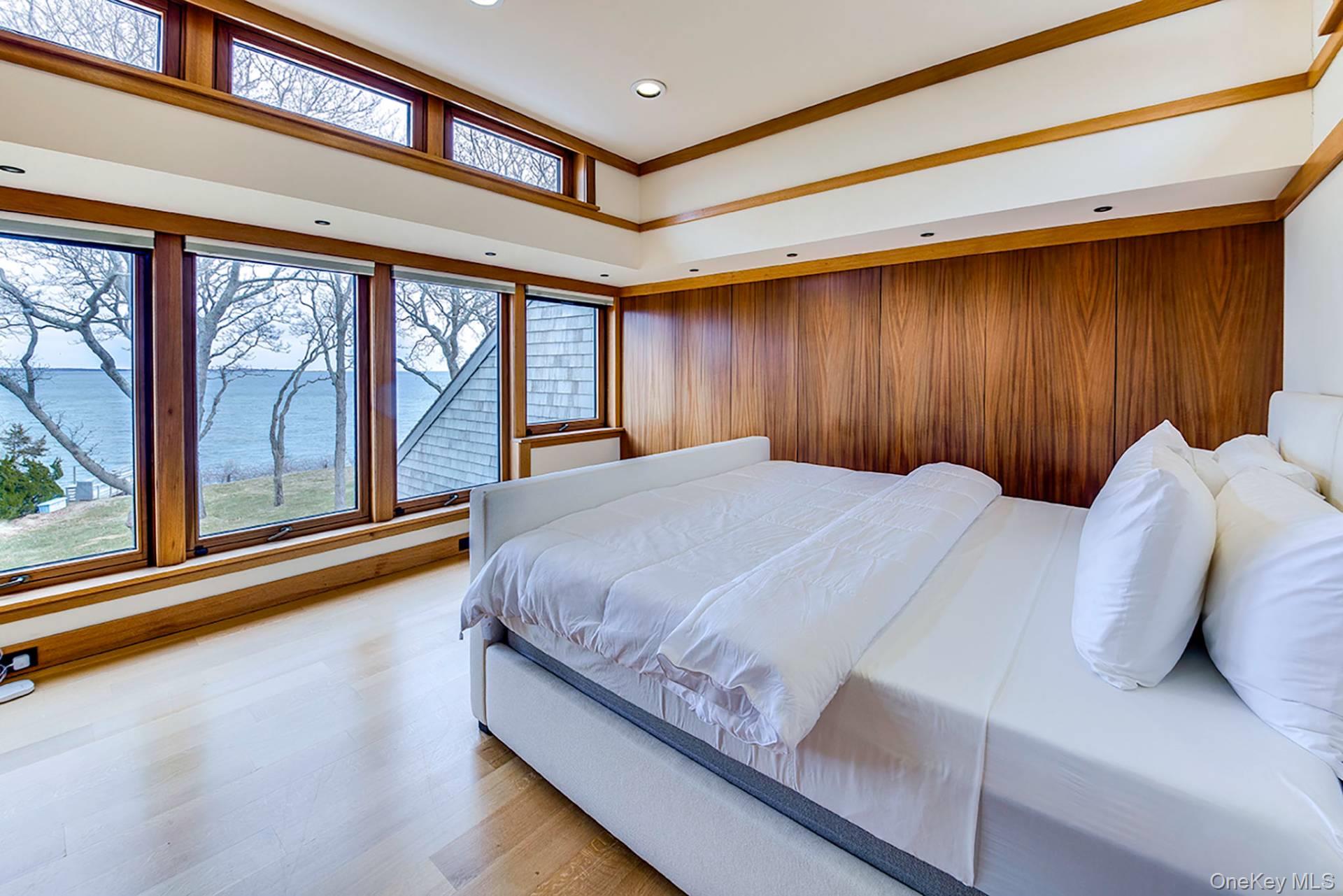 72 Louse Point Road, East Hampton, NY 11937