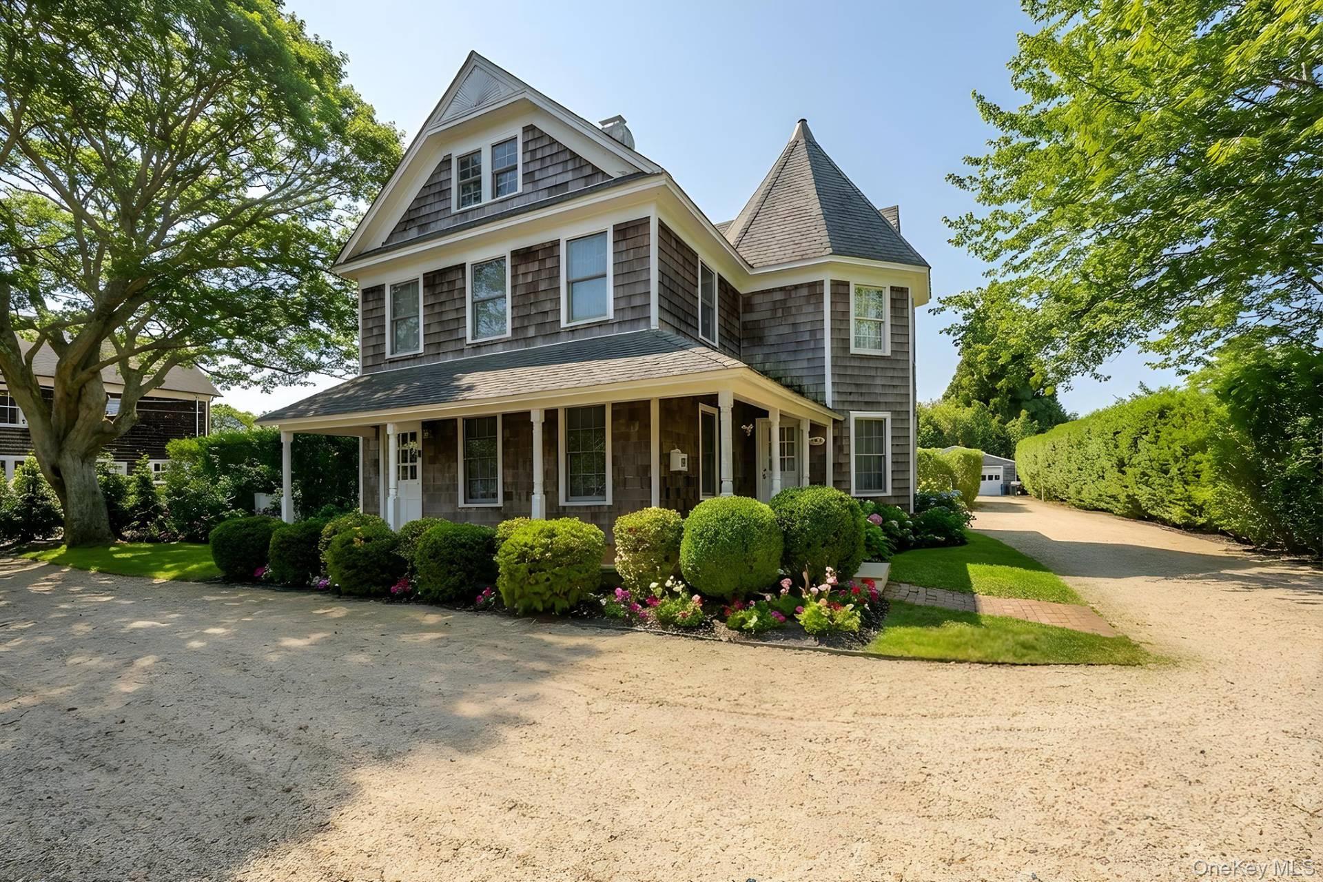 82 Powell Avenue, Southampton, NY 11968