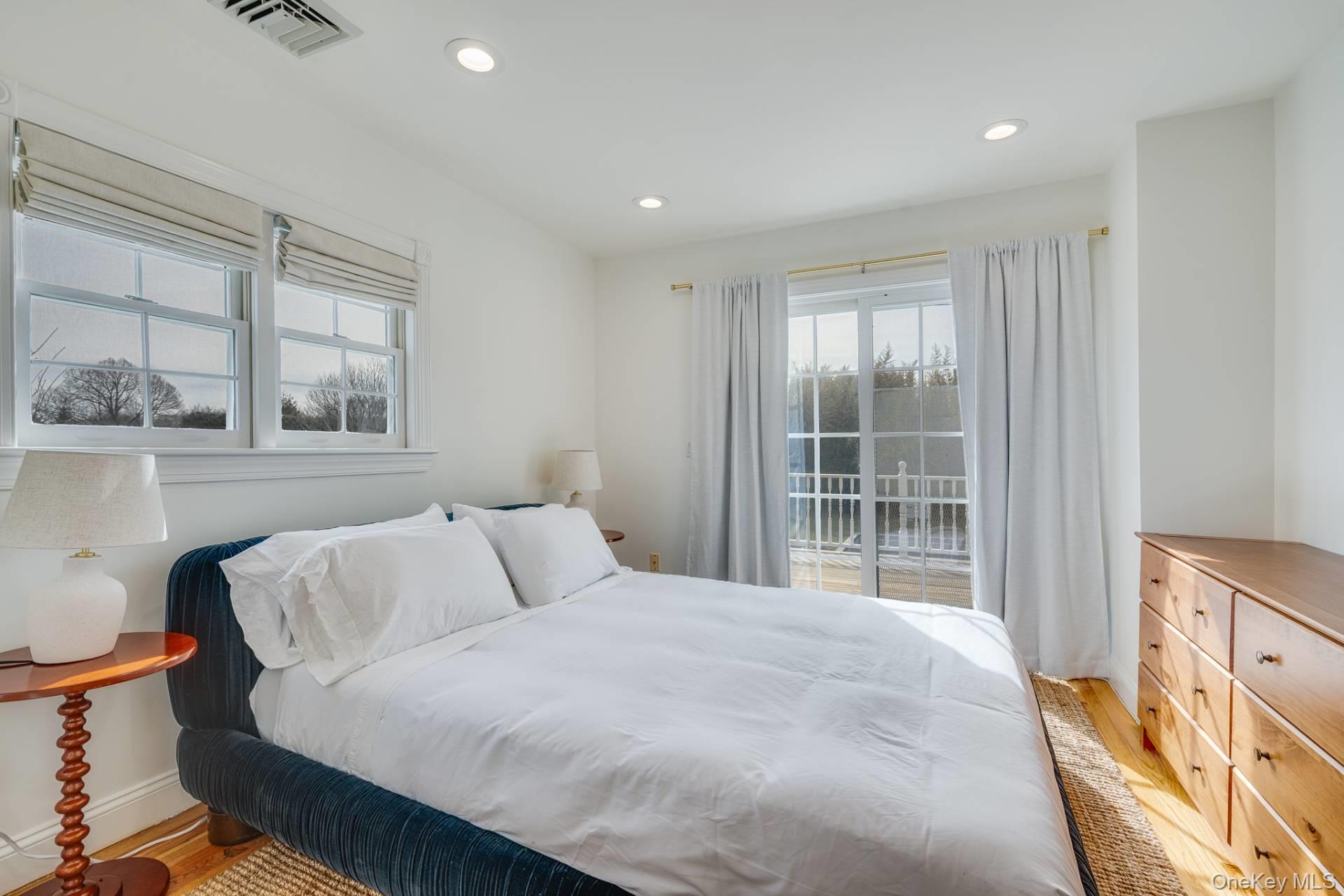 82 Powell Avenue, Southampton, NY 11968