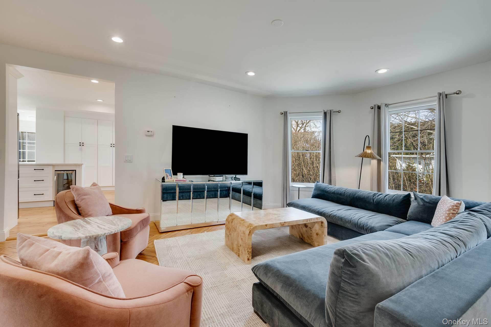 82 Powell Avenue, Southampton, NY 11968