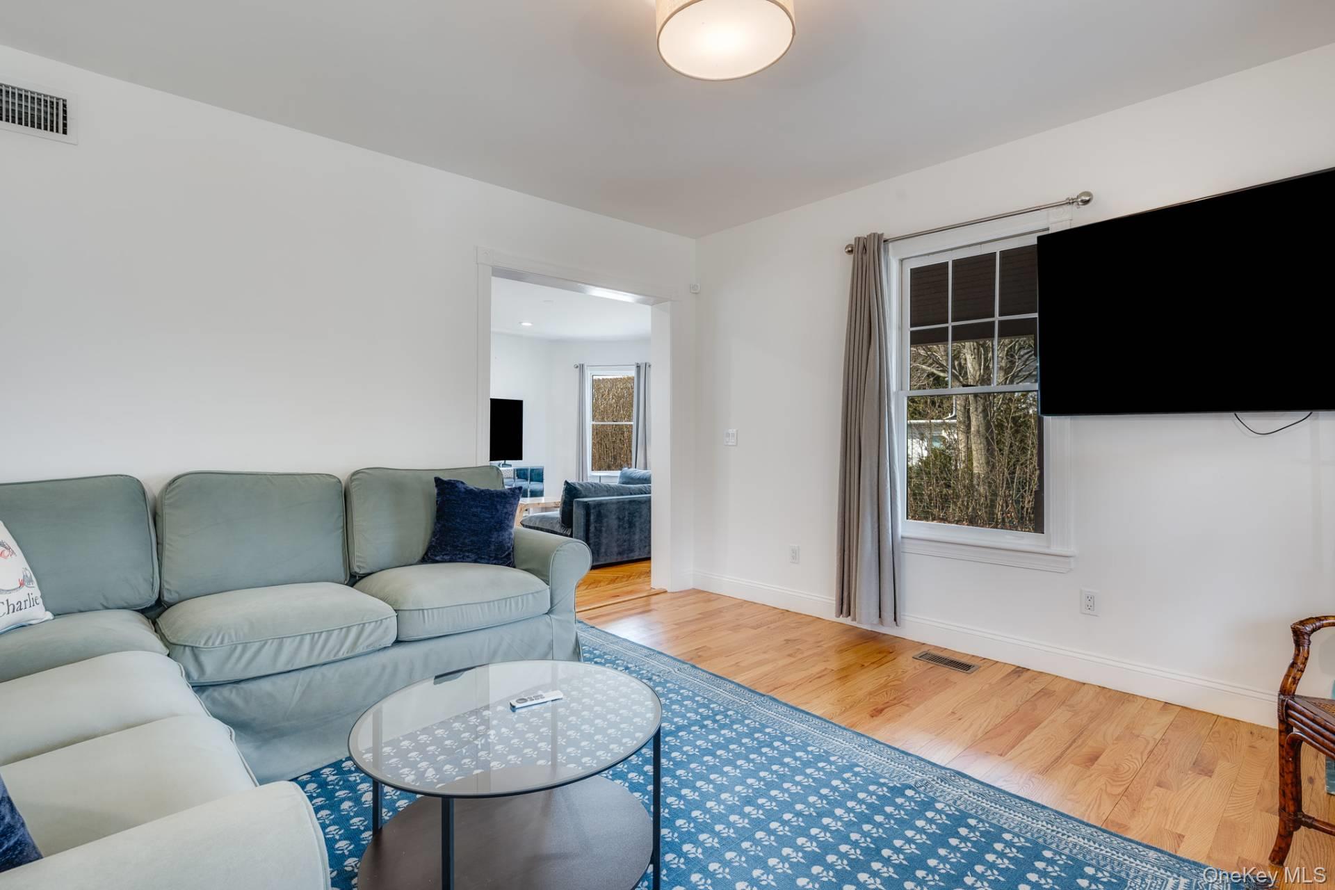 82 Powell Avenue, Southampton, NY 11968