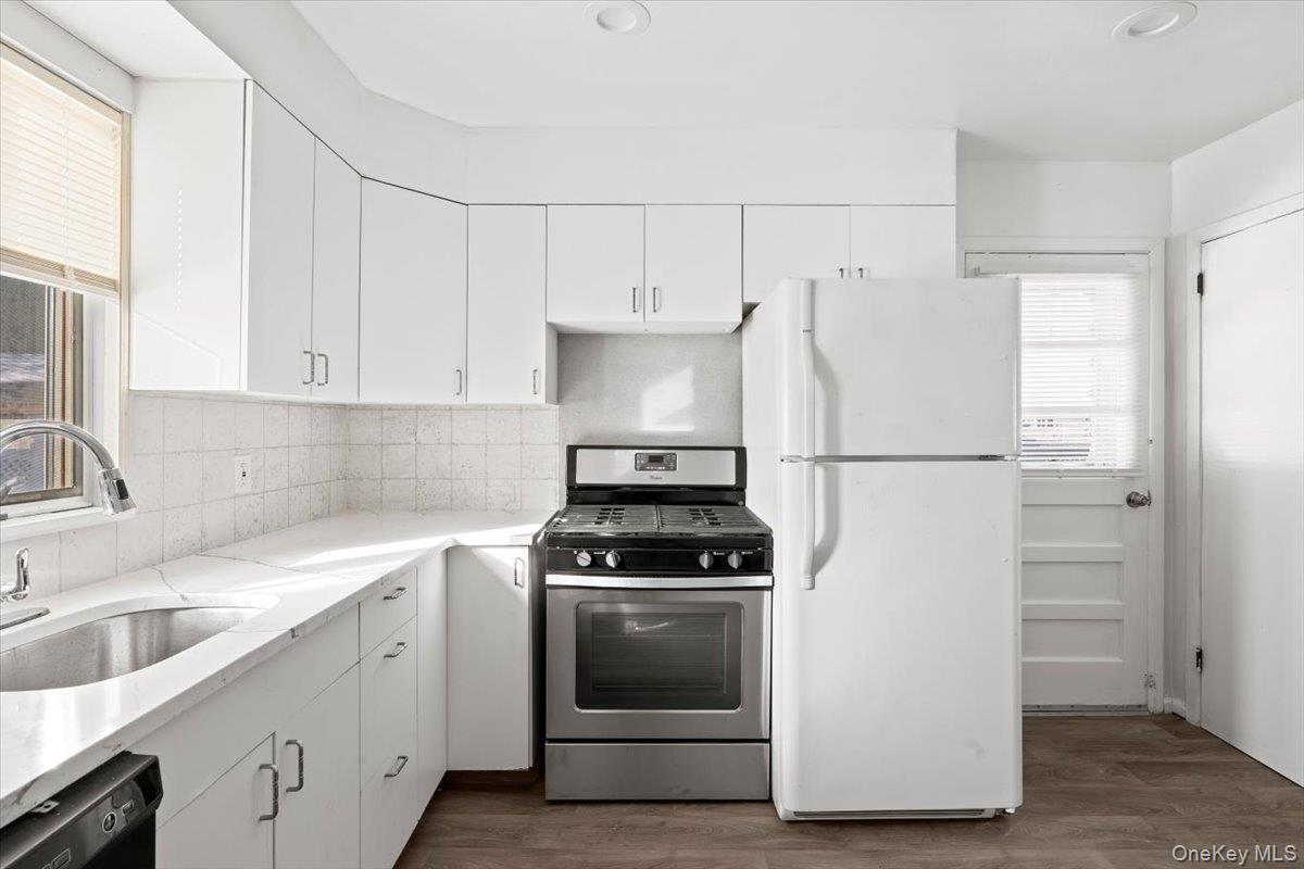 119 S 6th Street, Bethpage, NY 11714