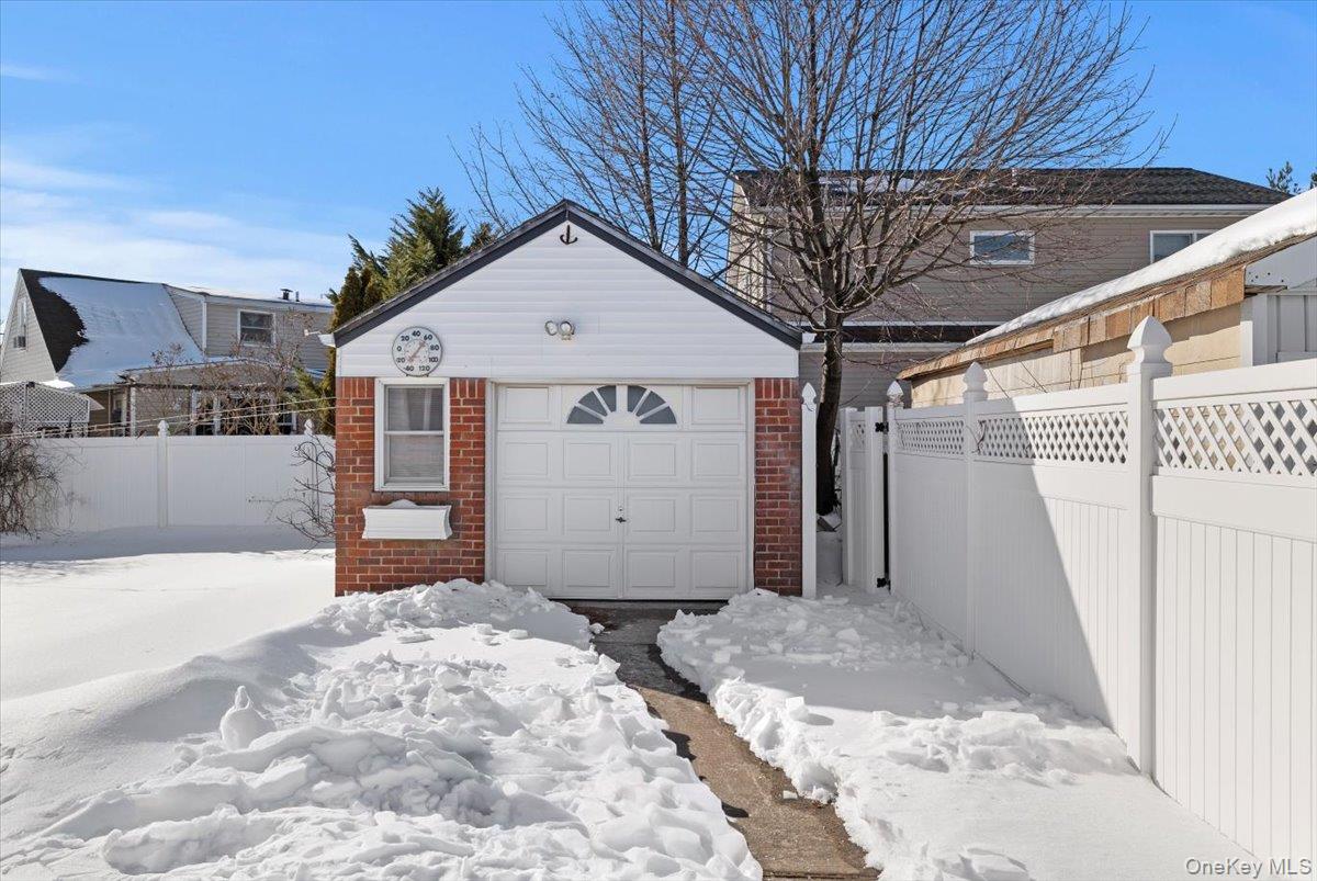 119 S 6th Street, Bethpage, NY 11714