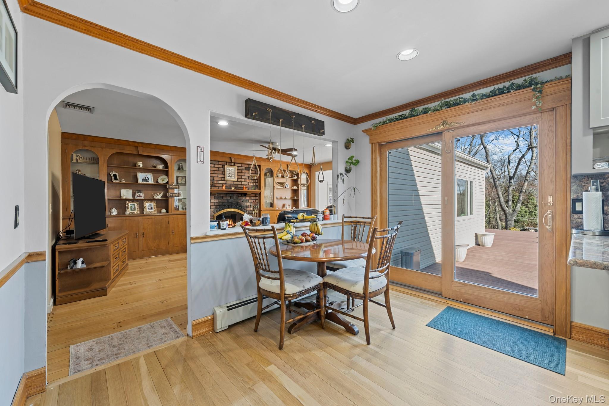 19 Austin Lane, Elwood, NY 11743