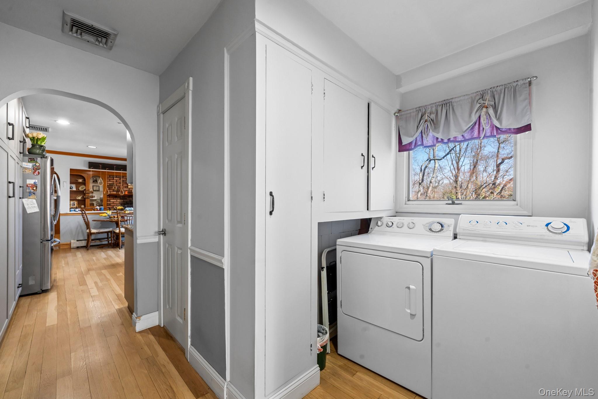 19 Austin Lane, Elwood, NY 11743