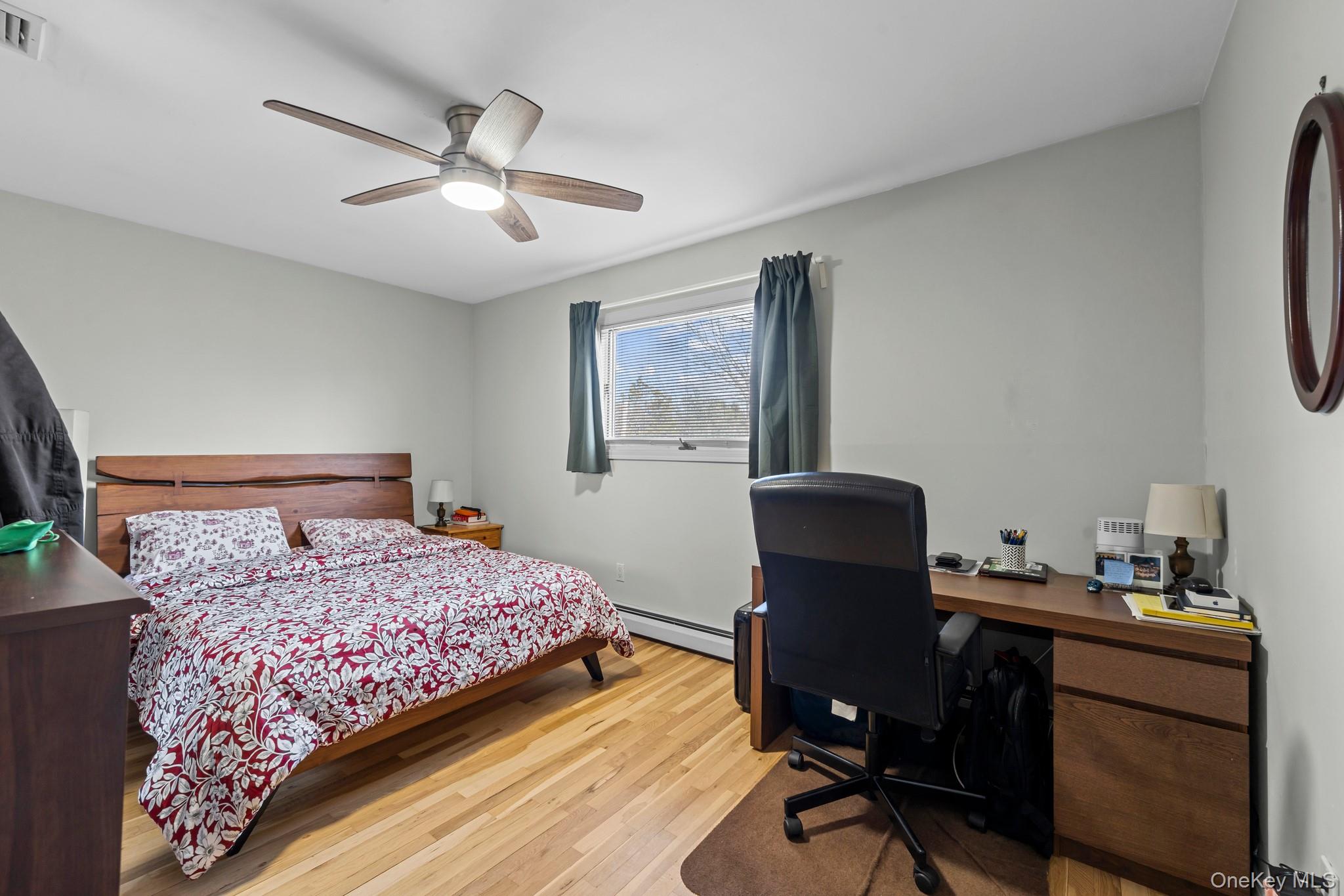 19 Austin Lane, Elwood, NY 11743