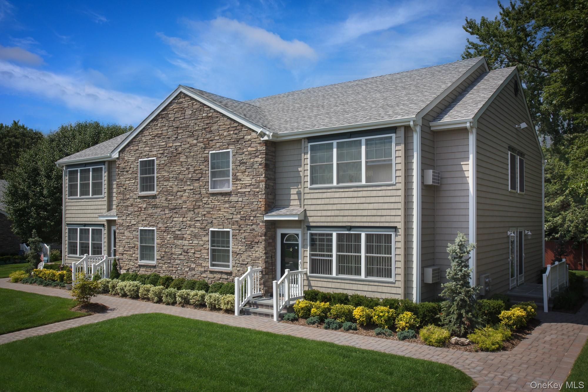 99 Prospect Street # 5E, Babylon, NY 11702