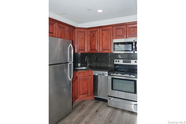 99 Prospect Street # 5E, Babylon, NY 11702