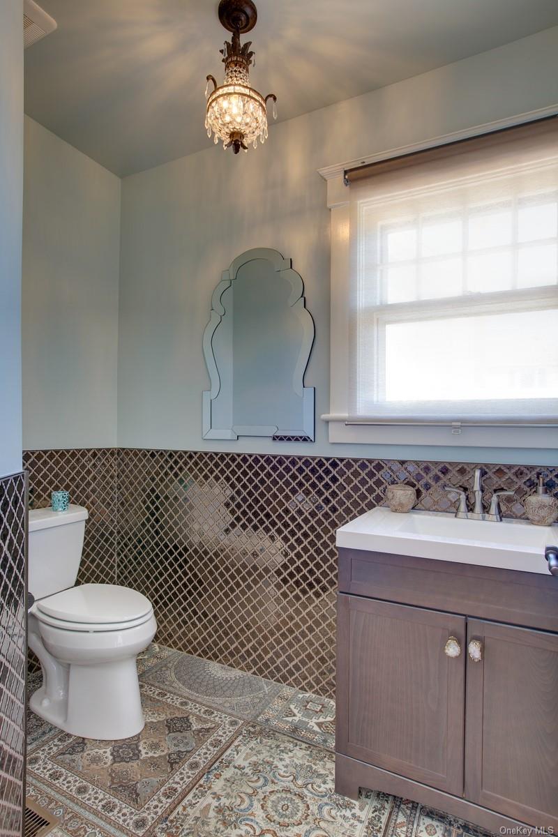 21 E Second Street, Riverhead, NY 11901