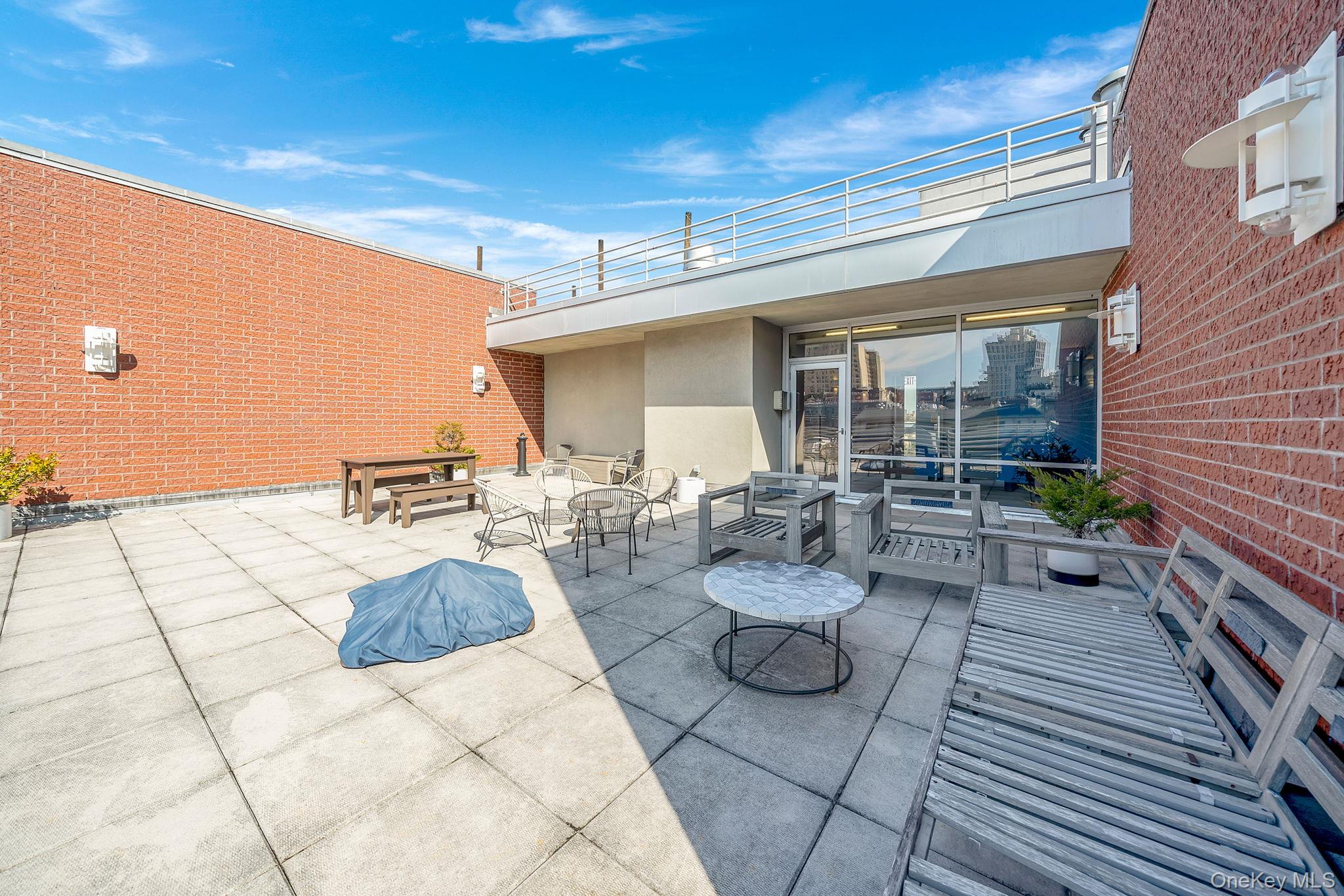 475 Sterling Place # 2J, Brooklyn, NY 11238